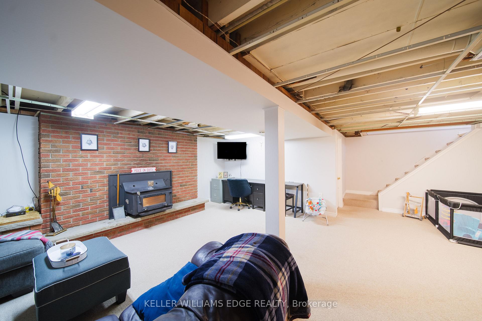 Photo 33 of 321 Gatfield Avenue, Welland, Lincoln/Crowland — HOMEH