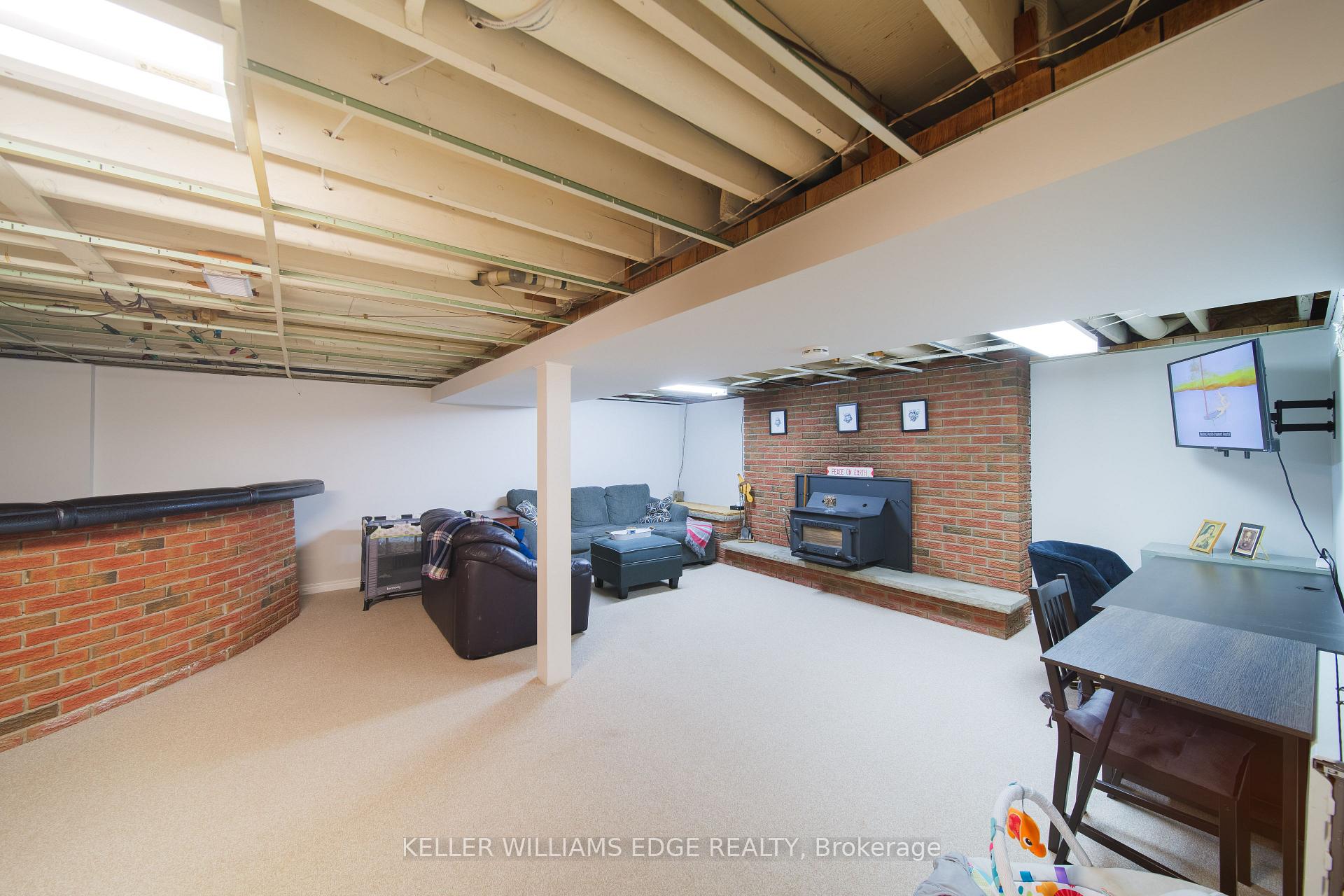 Photo 34 of 321 Gatfield Avenue, Welland, Lincoln/Crowland — HOMEH