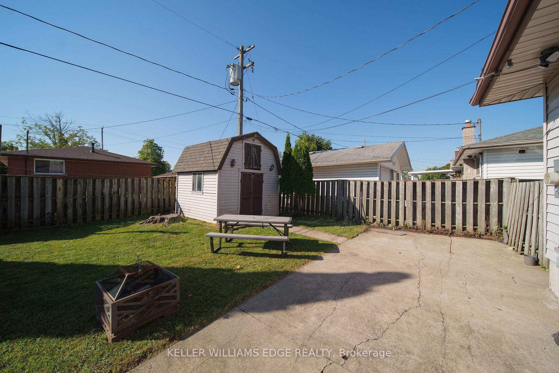 Photo 45 of 321 Gatfield Avenue, Welland, Lincoln/Crowland — HOMEH