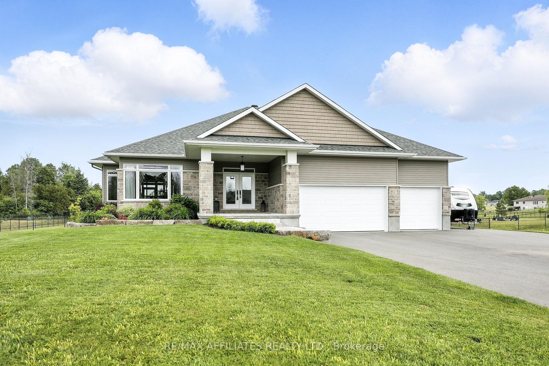 Photo 2 of 443 Ejs Lane, Beckwith, Beckwith Twp — HOMEH