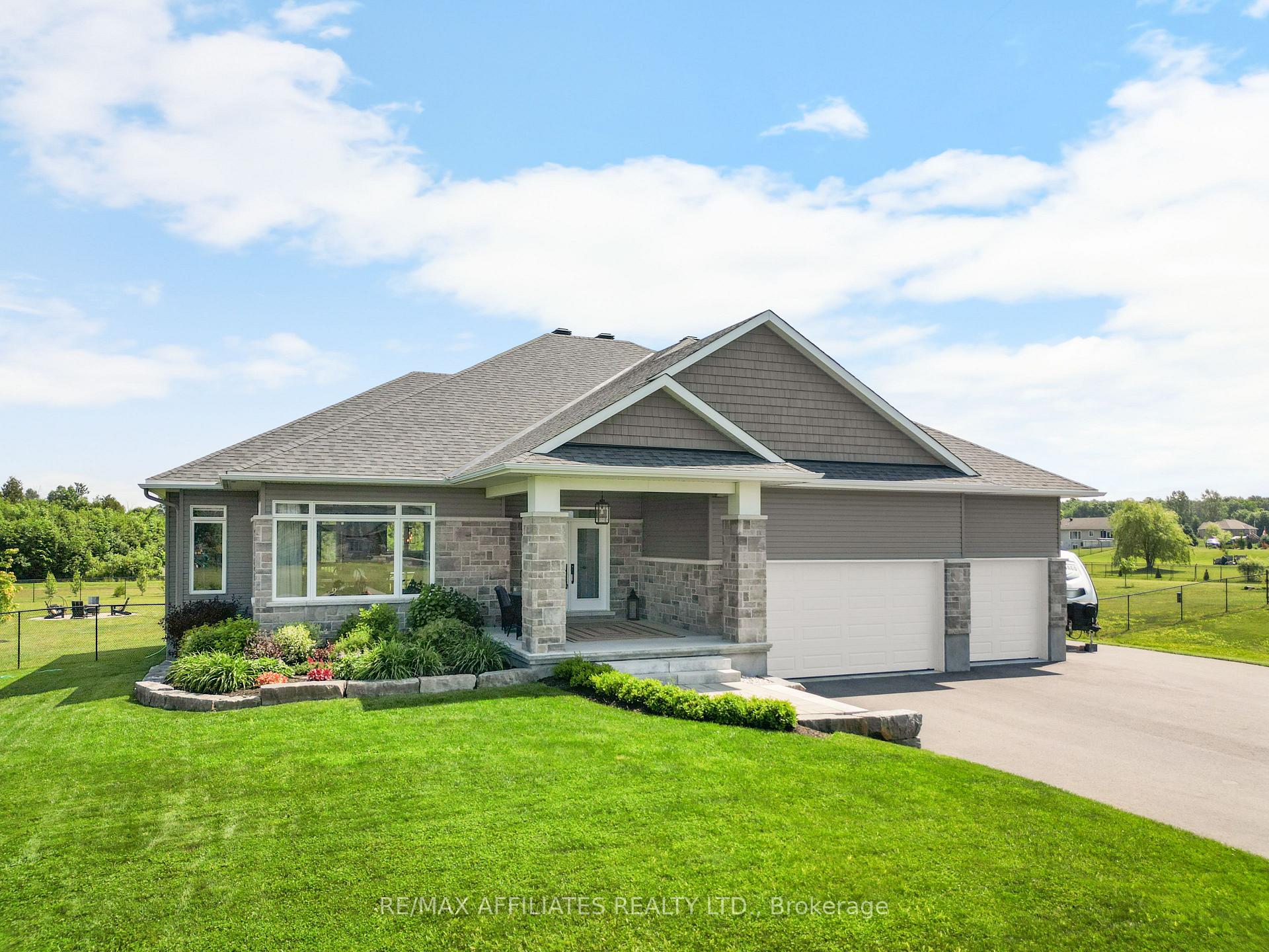 Photo 5 of 443 Ejs Lane, Beckwith, Beckwith Twp — HOMEH