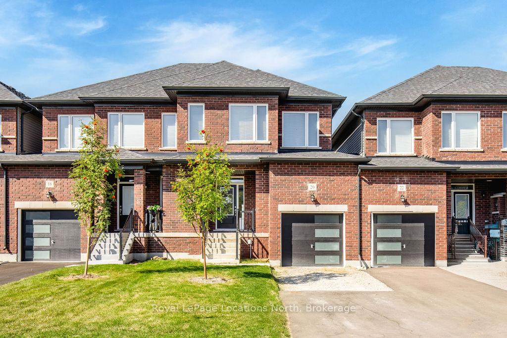 Photo 2 of 20 Lisa Street, Wasaga Beach — HOMEH