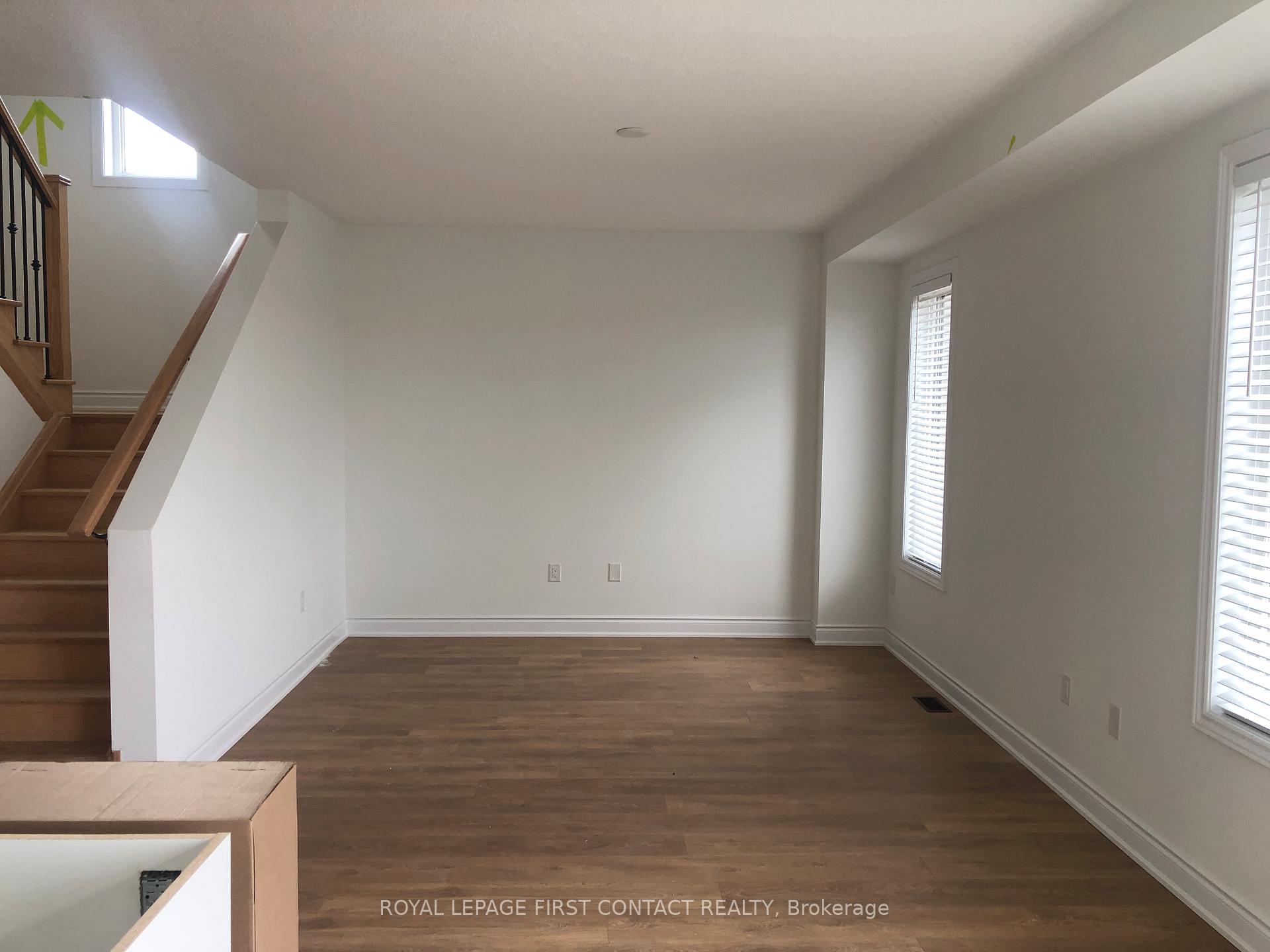 Photo 2 of 27 Union Boulevard, Wasaga Beach — HOMEH