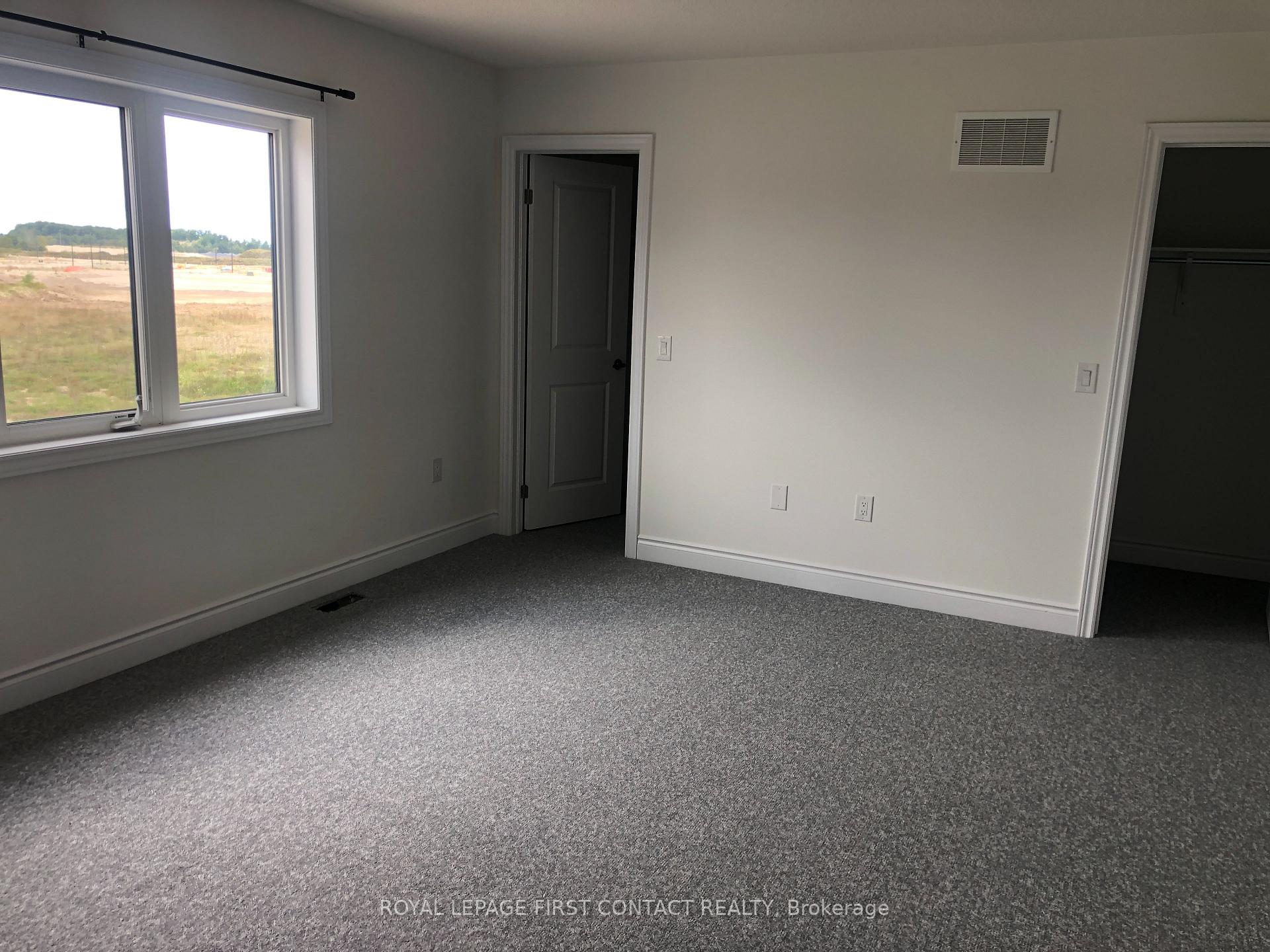 Photo 5 of 27 Union Boulevard, Wasaga Beach — HOMEH