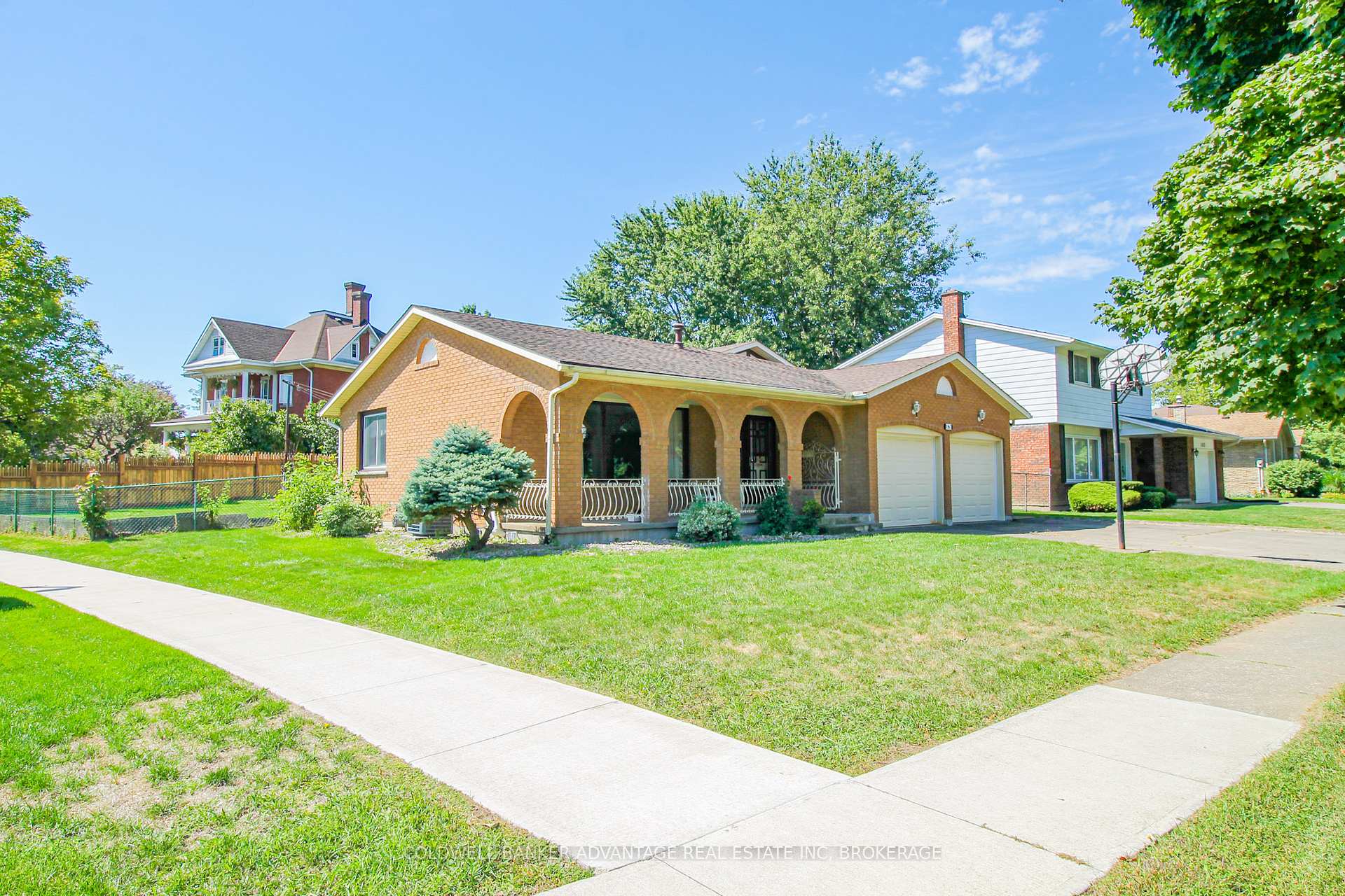 Photo 2 of 167 Loyalist Drive, Welland, Prince Charles — HOMEH