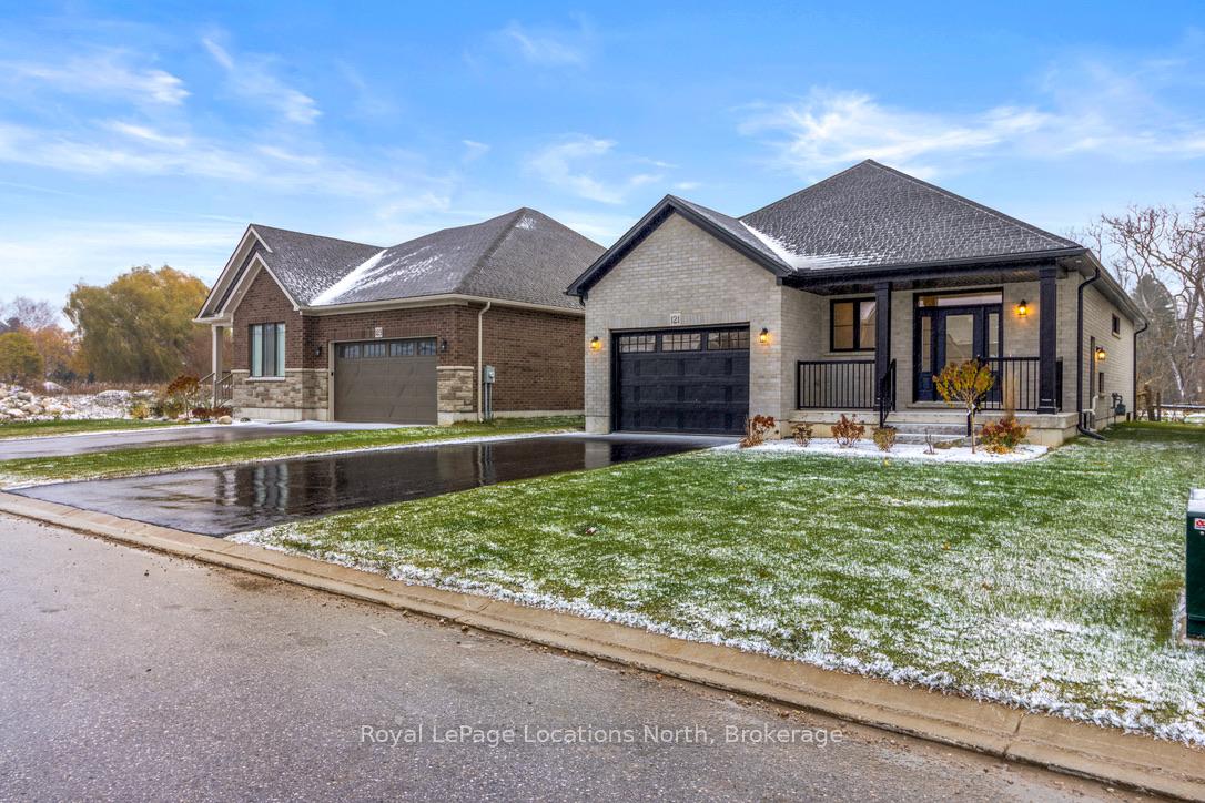 Photo 4 of 121 Emerson Way, West Grey — HOMEH