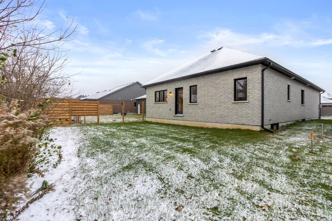 Photo 43 of 121 Emerson Way, West Grey — HOMEH