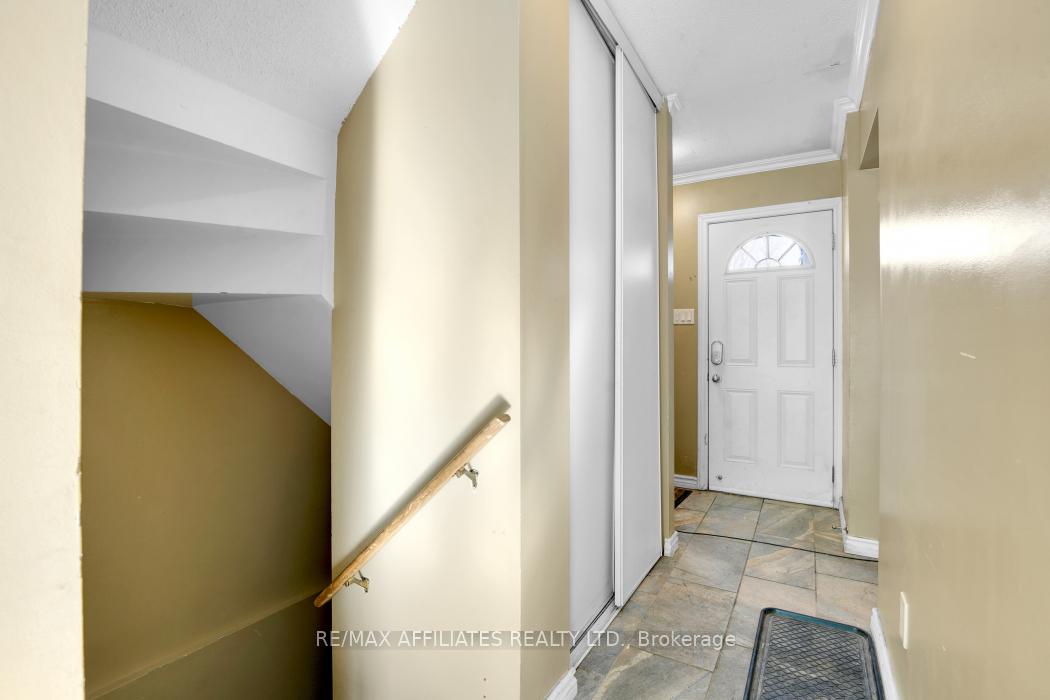 Photo 6 of 577 Seyton Drive, Ottawa, Westcliffe Estates — HOMEH