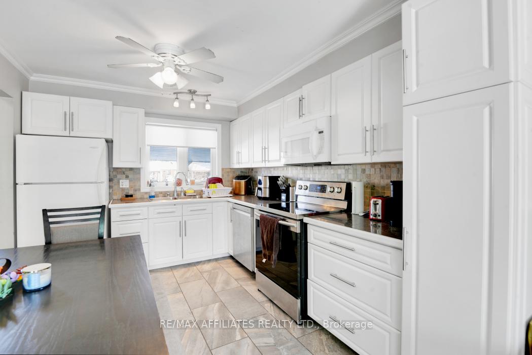 Photo 11 of 577 Seyton Drive, Ottawa, Westcliffe Estates — HOMEH