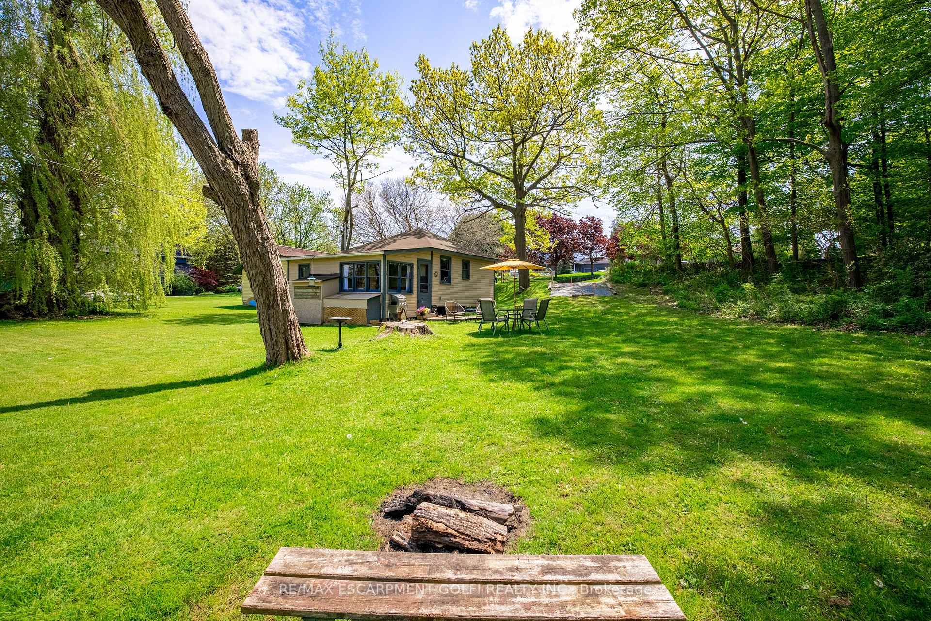 Photo 4 of 10340 Lakeshore Road, Wainfleet, Lakeshore — HOMEH