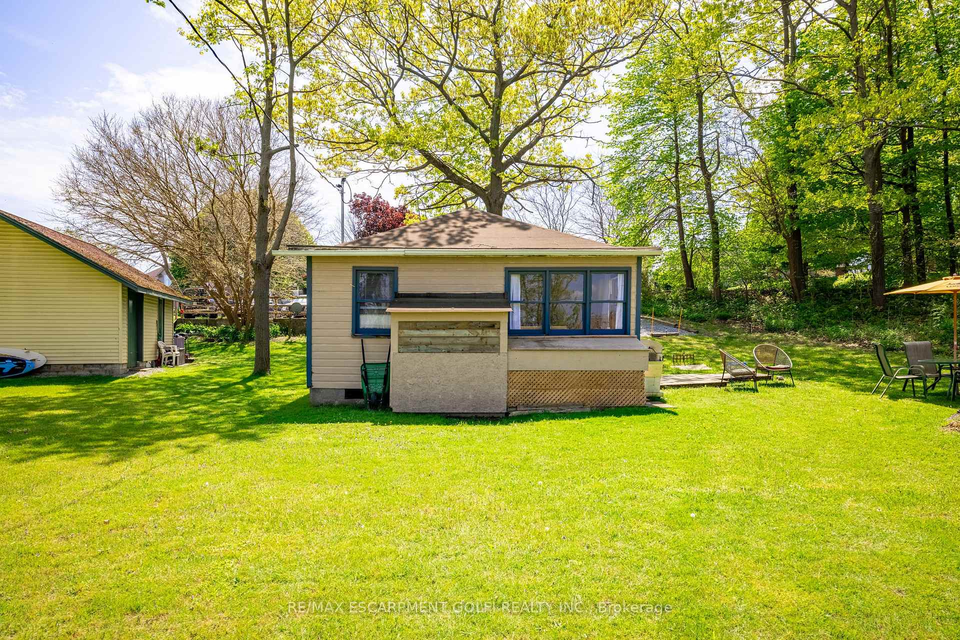 Photo 6 of 10340 Lakeshore Road, Wainfleet, Lakeshore — HOMEH