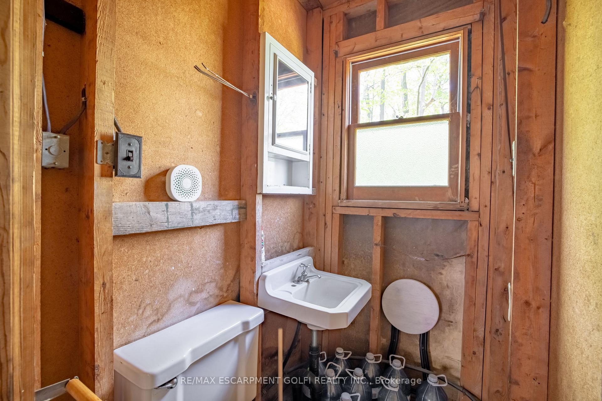 Photo 21 of 10340 Lakeshore Road, Wainfleet, Lakeshore — HOMEH