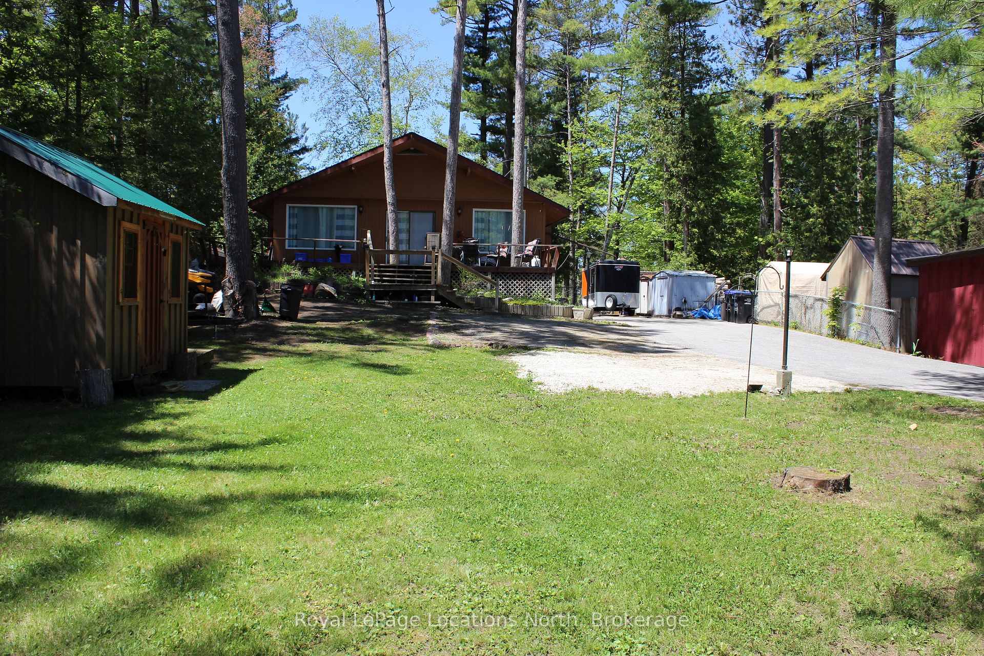 Photo 3 of 30 Earl Street, Wasaga Beach — HOMEH