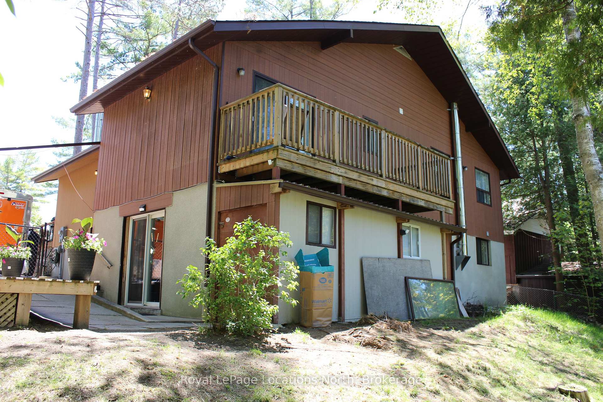 Photo 7 of 30 Earl Street, Wasaga Beach — HOMEH
