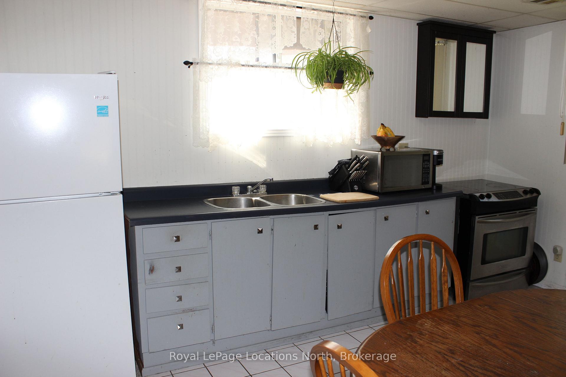 Photo 19 of 30 Earl Street, Wasaga Beach — HOMEH