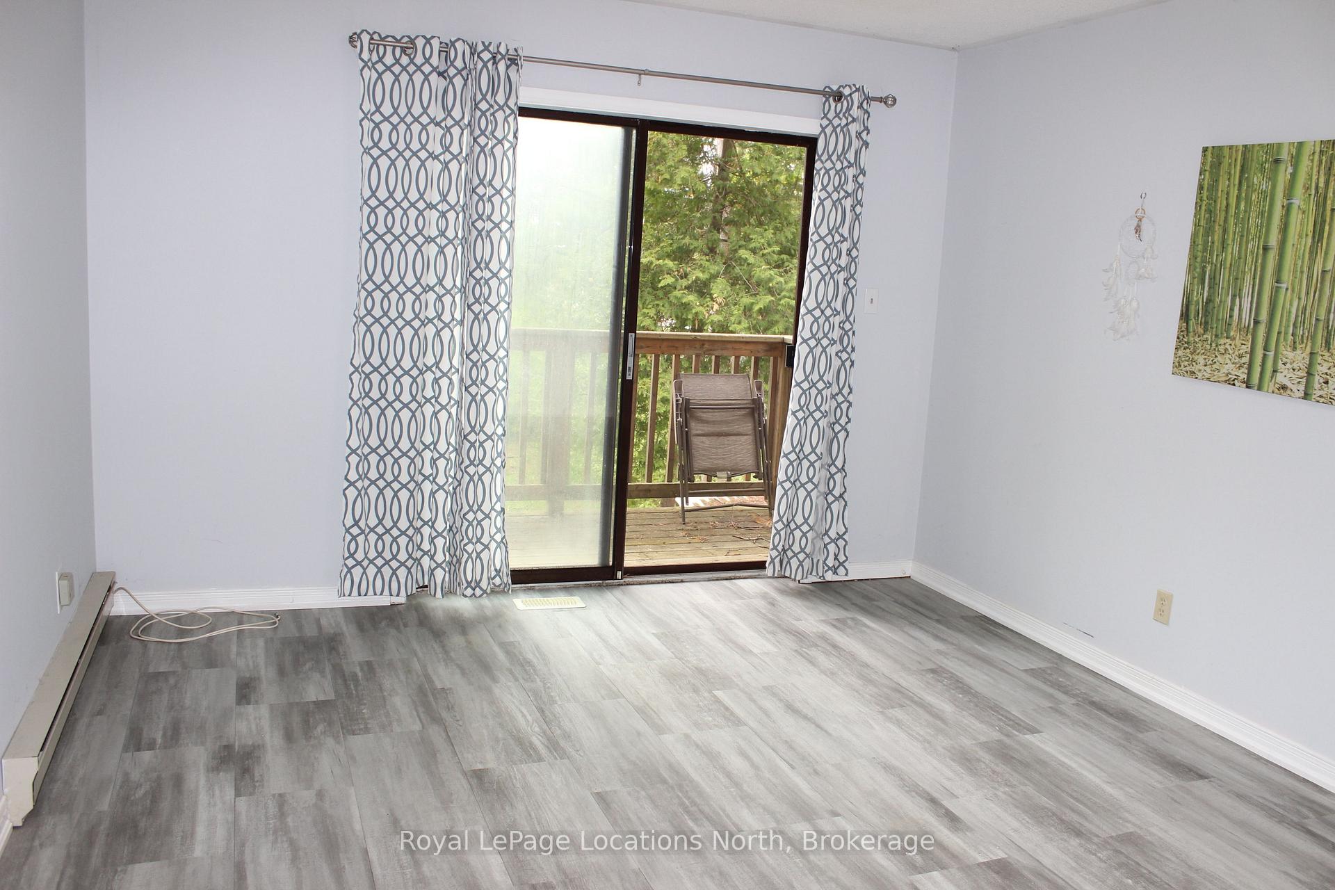 Photo 28 of 30 Earl Street, Wasaga Beach — HOMEH