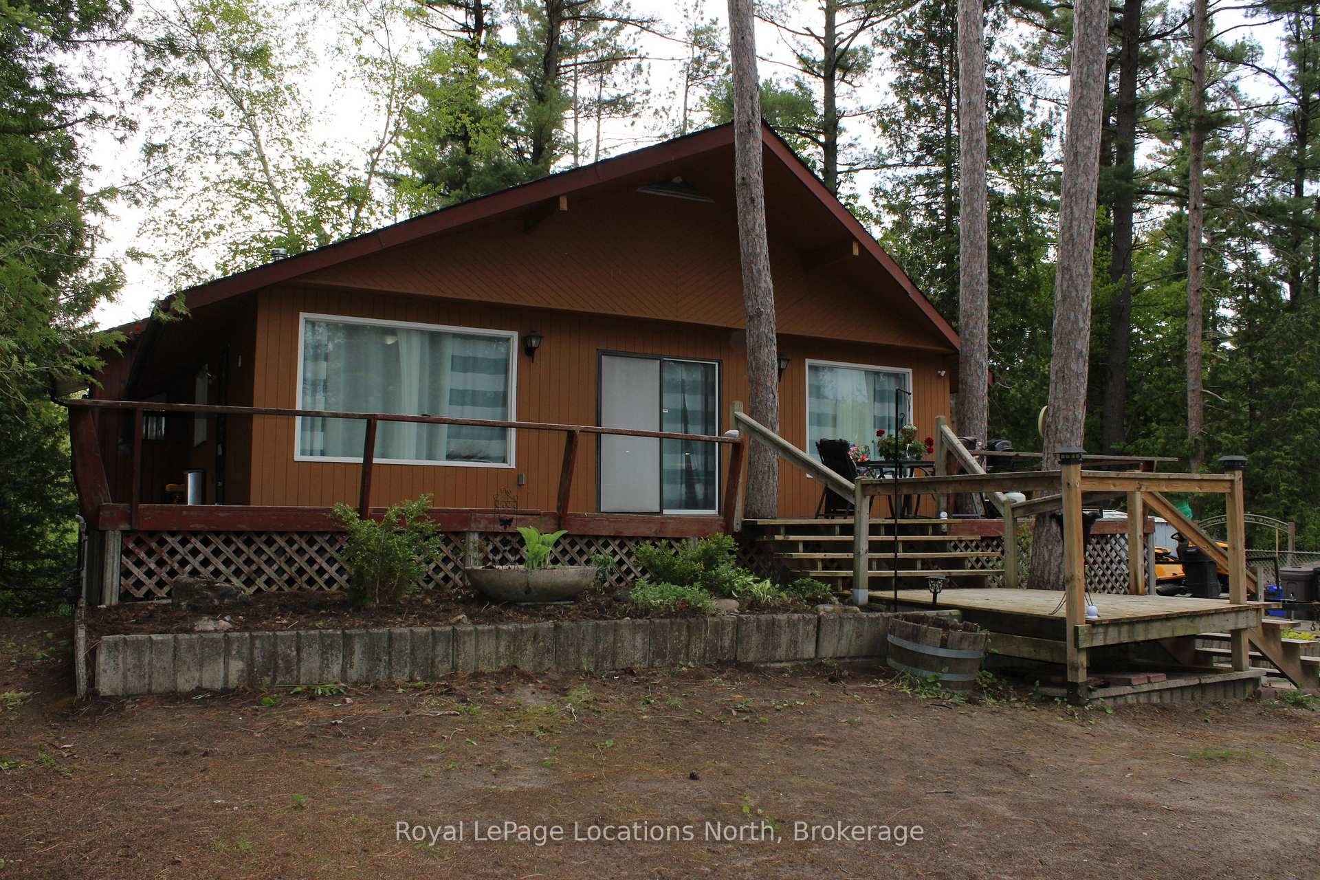 Photo 30 of 30 Earl Street, Wasaga Beach — HOMEH