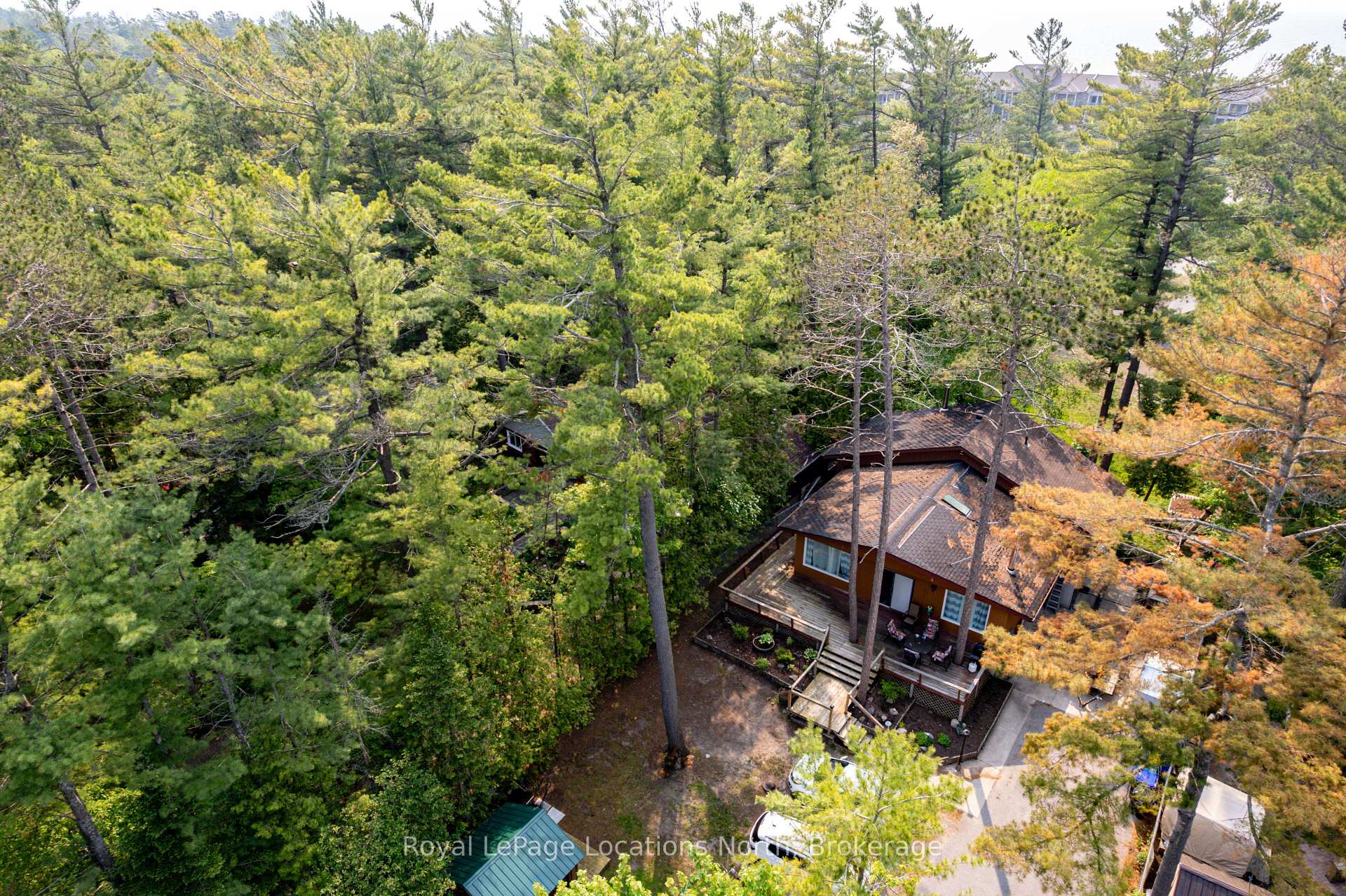 Photo 37 of 30 Earl Street, Wasaga Beach — HOMEH