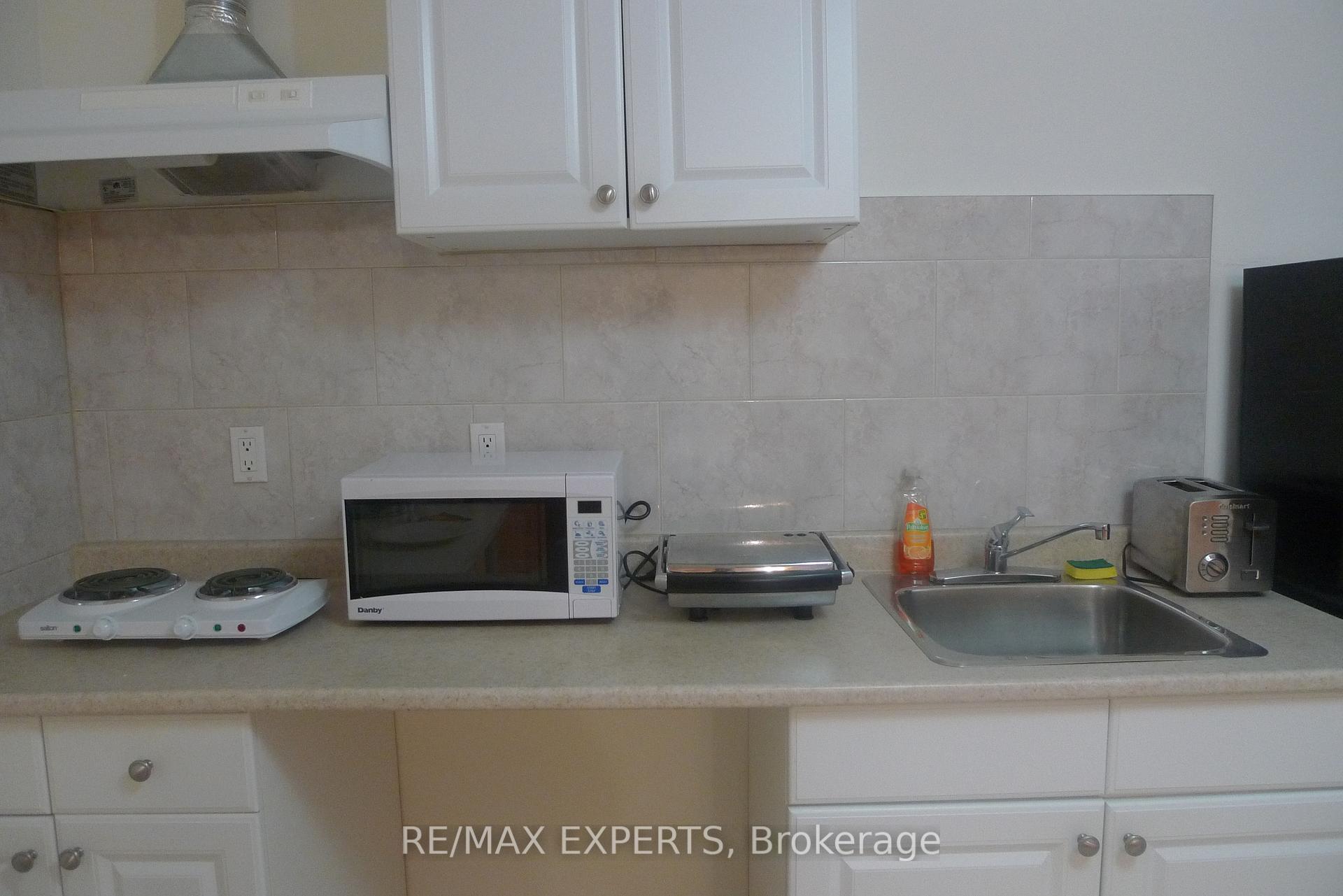 Photo 3 of 16 Gamla Road, Vaughan, Patterson — HOMEH