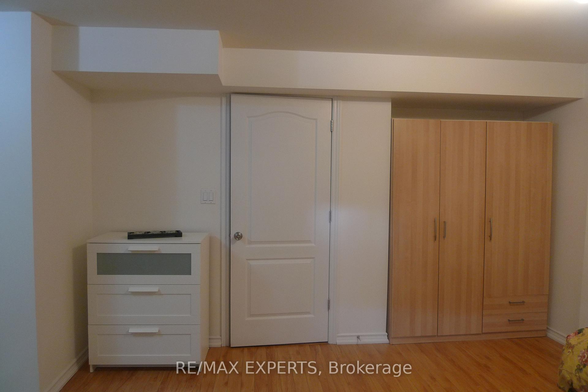Photo 6 of 16 Gamla Road, Vaughan, Patterson — HOMEH