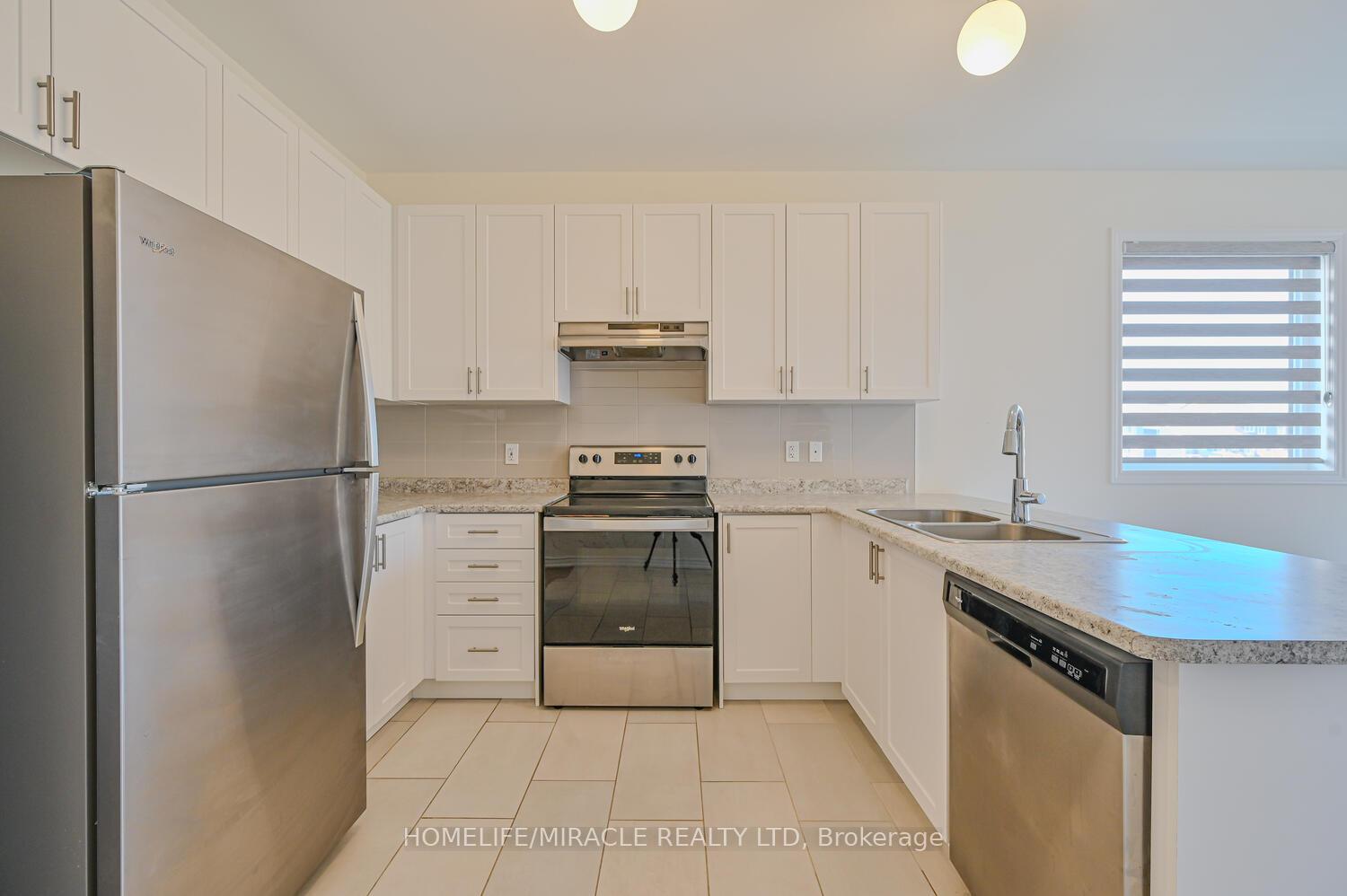 Photo 10 of 8 Beatrice Drive, Wasaga Beach — HOMEH