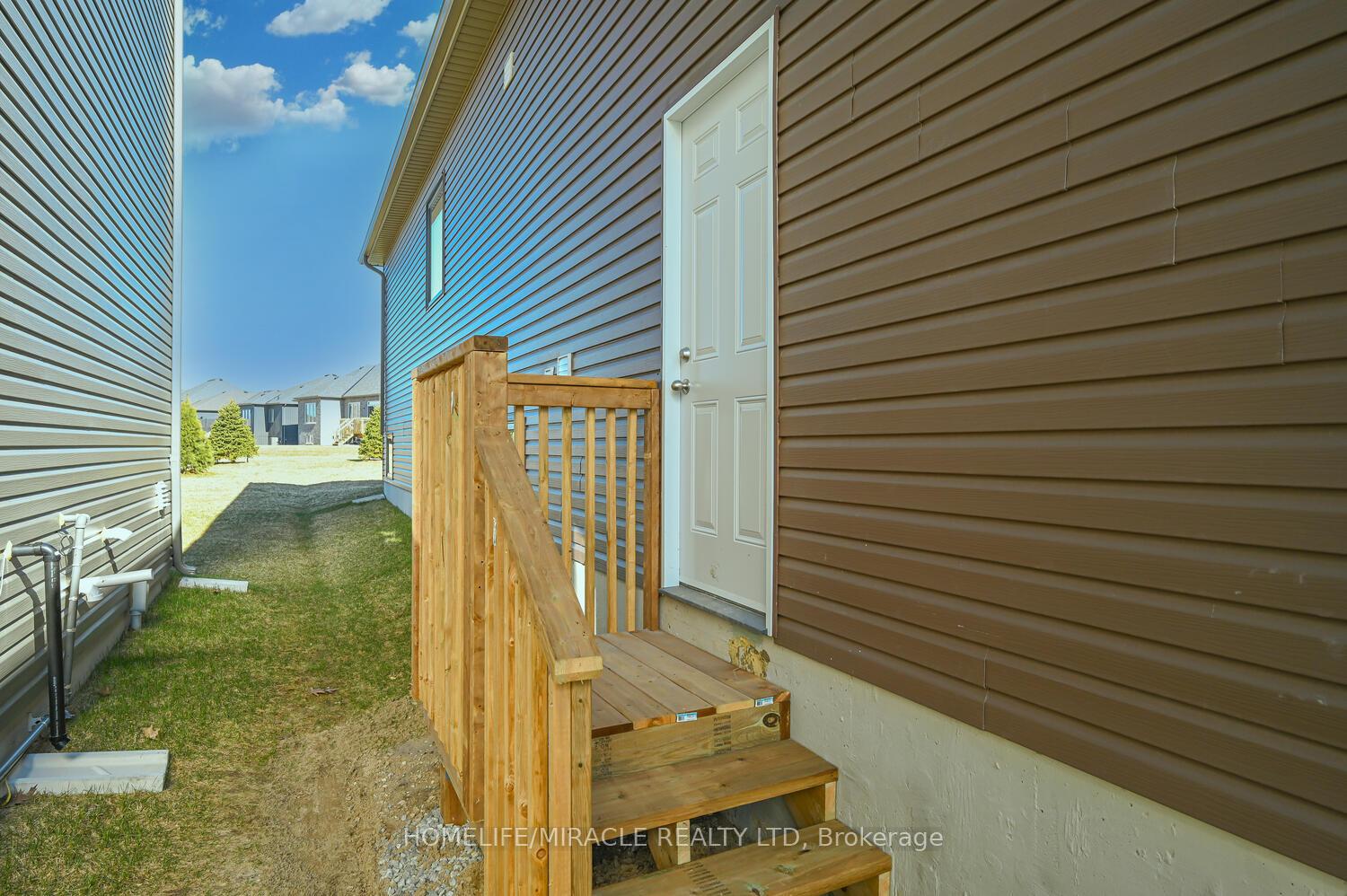 Photo 31 of 8 Beatrice Drive, Wasaga Beach — HOMEH