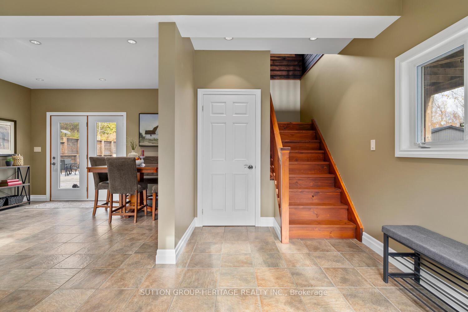 Photo 9 of 728 Sandford Road, Uxbridge, Rural Uxbridge — HOMEH
