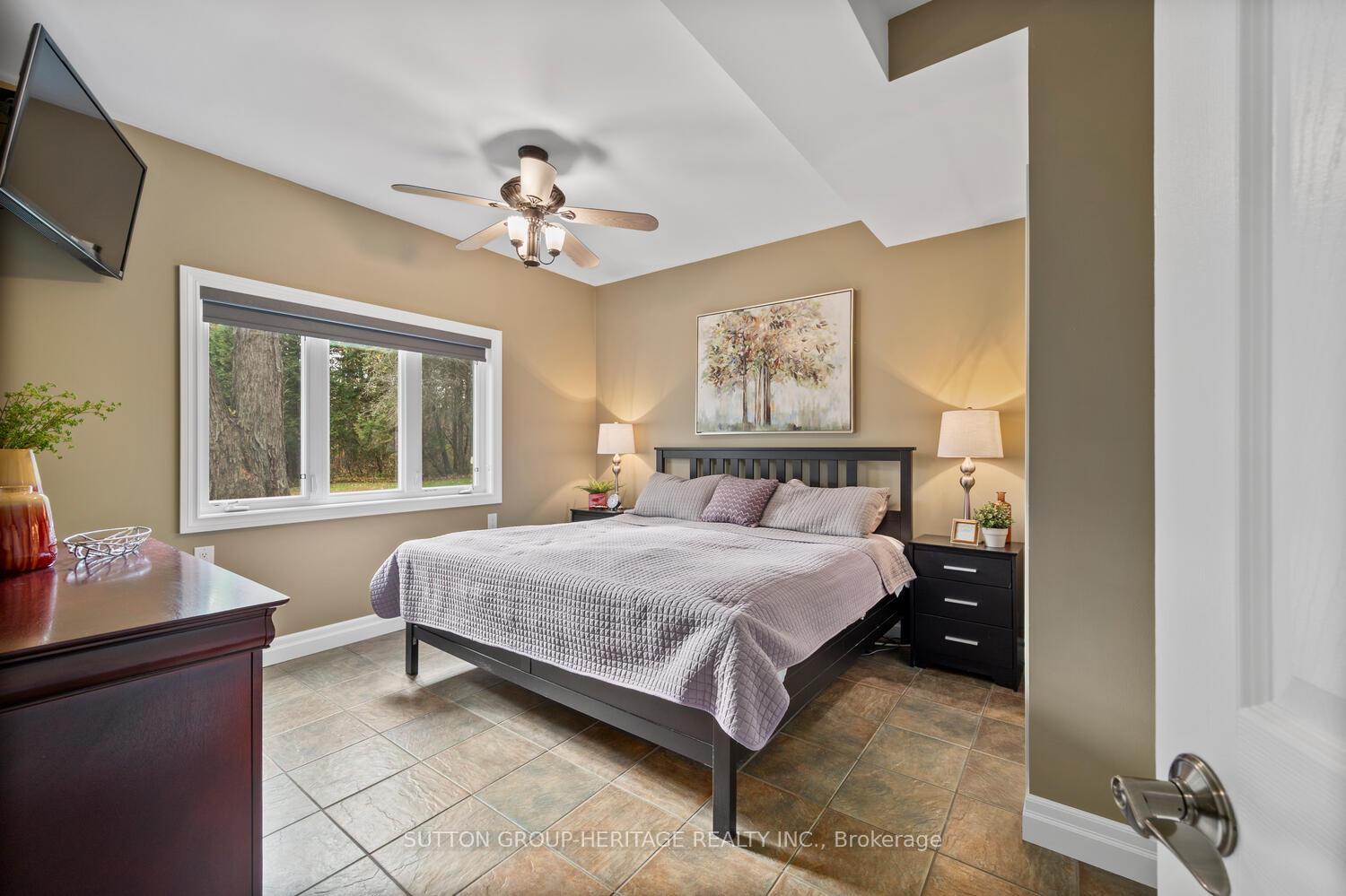 Photo 15 of 728 Sandford Road, Uxbridge, Rural Uxbridge — HOMEH
