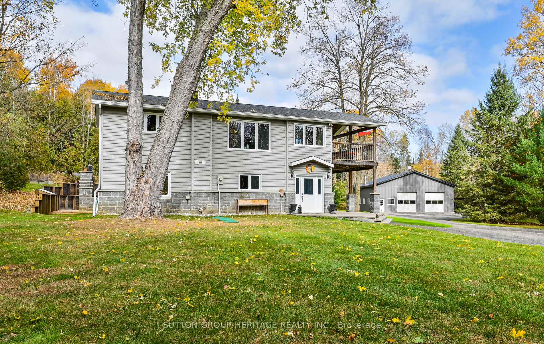 Photo 26 of 728 Sandford Road, Uxbridge, Rural Uxbridge — HOMEH