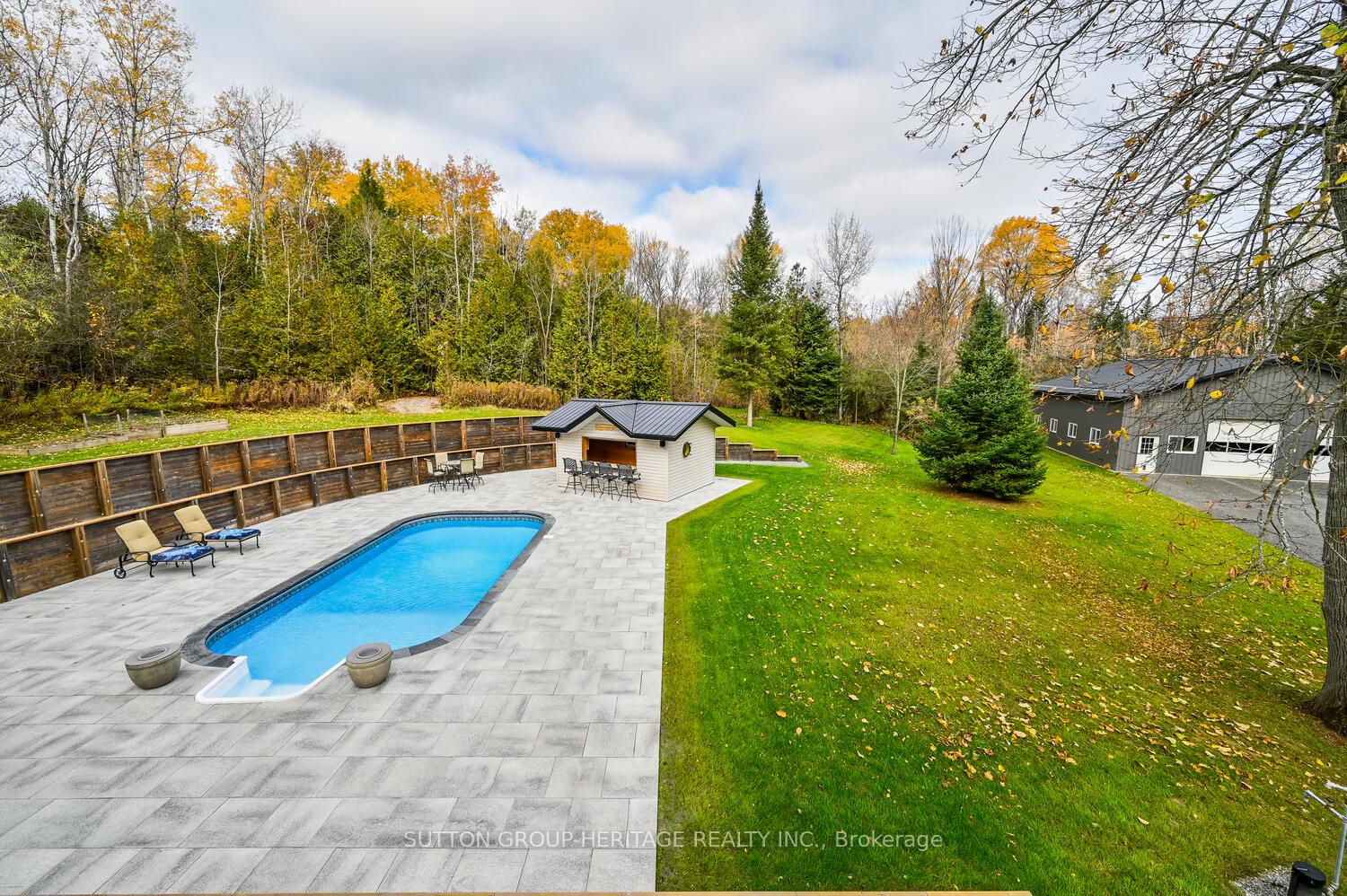 Photo 29 of 728 Sandford Road, Uxbridge, Rural Uxbridge — HOMEH