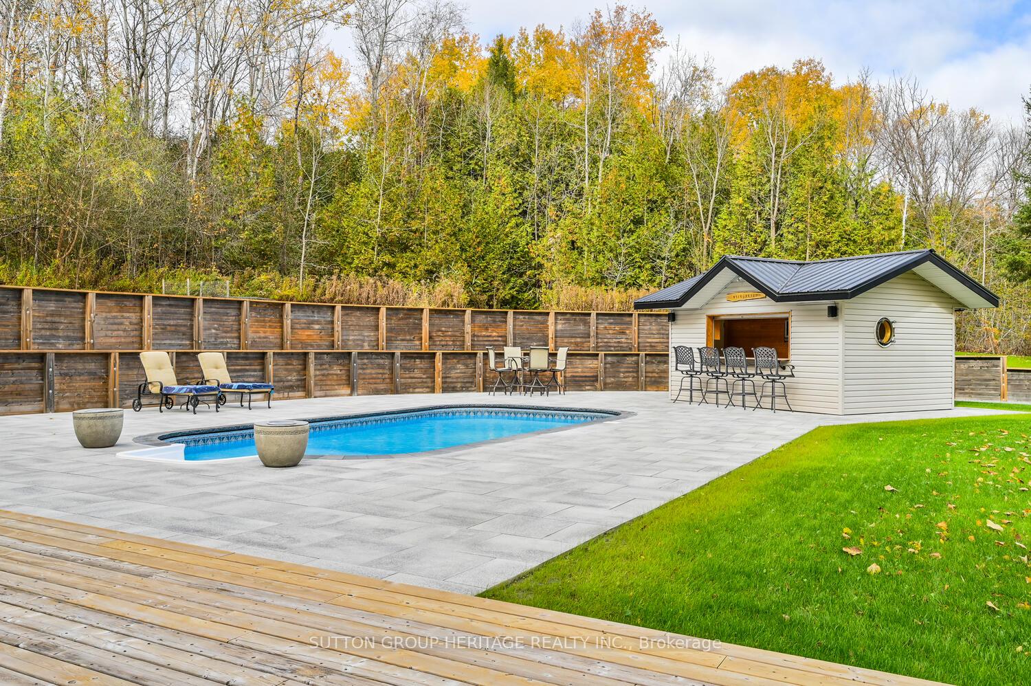 Photo 30 of 728 Sandford Road, Uxbridge, Rural Uxbridge — HOMEH