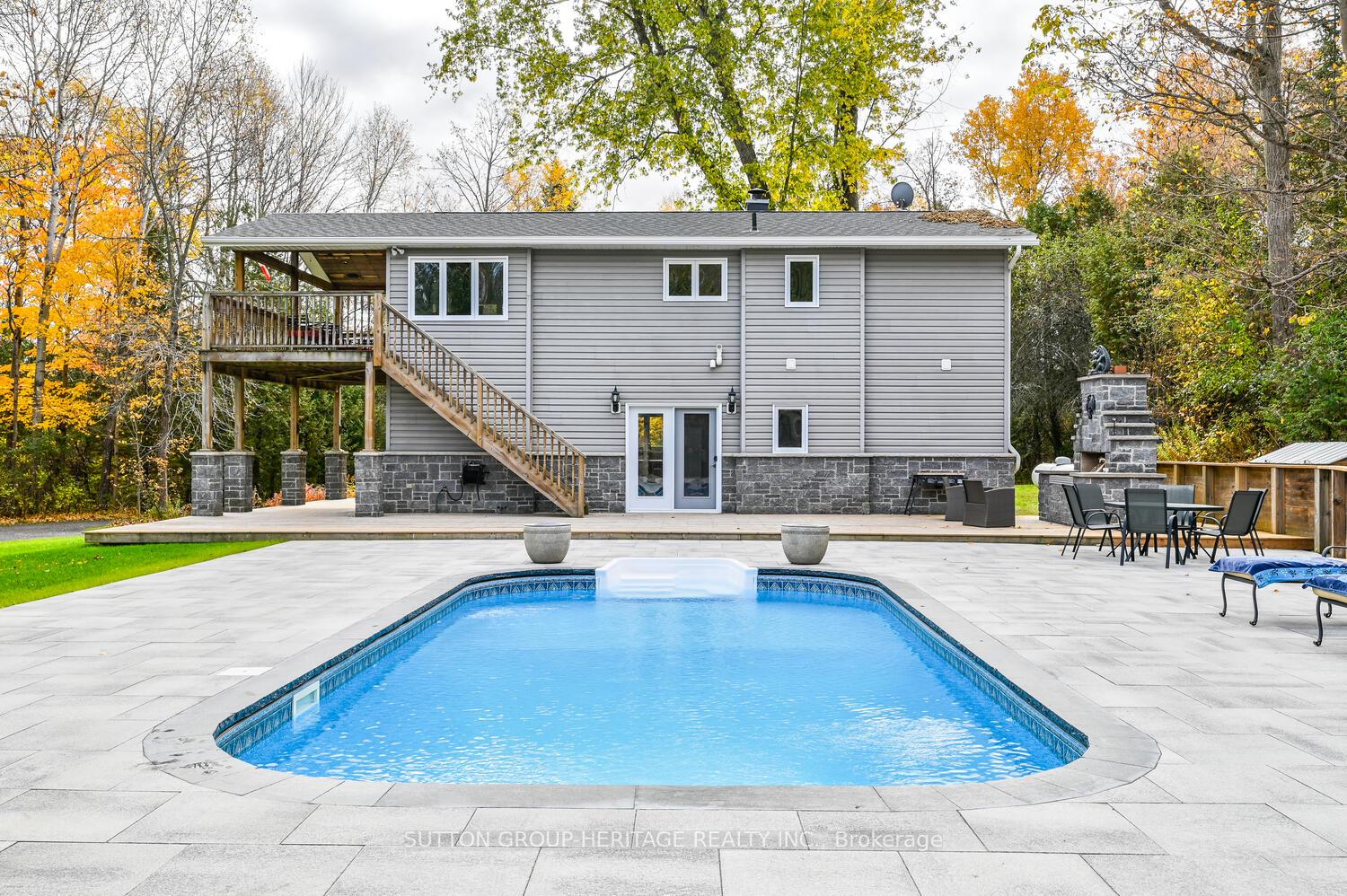 Photo 32 of 728 Sandford Road, Uxbridge, Rural Uxbridge — HOMEH