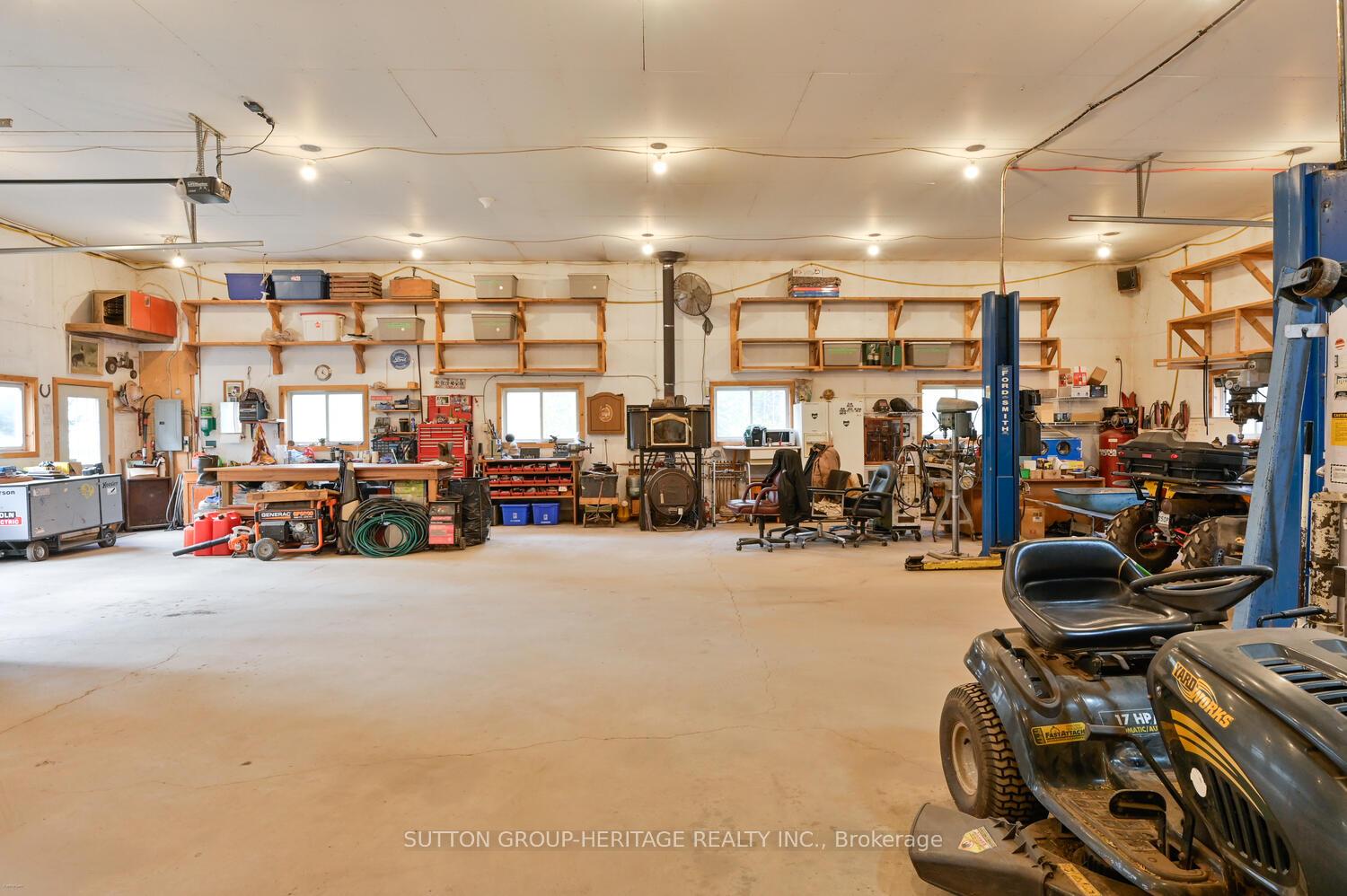 Photo 37 of 728 Sandford Road, Uxbridge, Rural Uxbridge — HOMEH