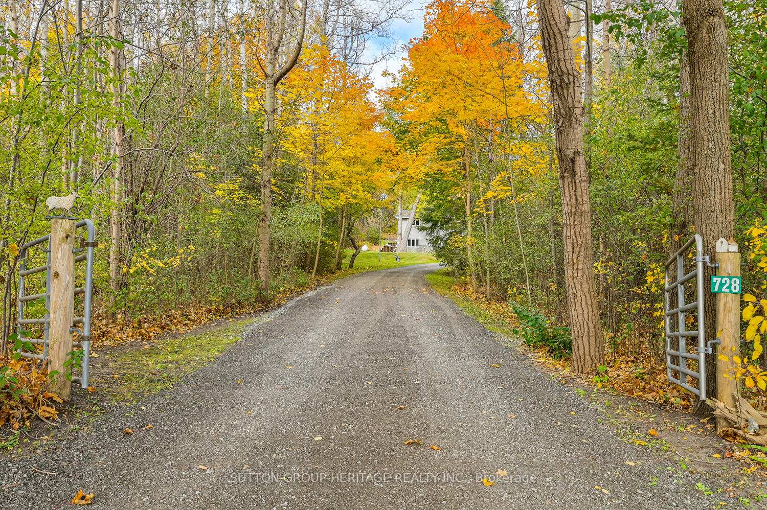 Photo 39 of 728 Sandford Road, Uxbridge, Rural Uxbridge — HOMEH