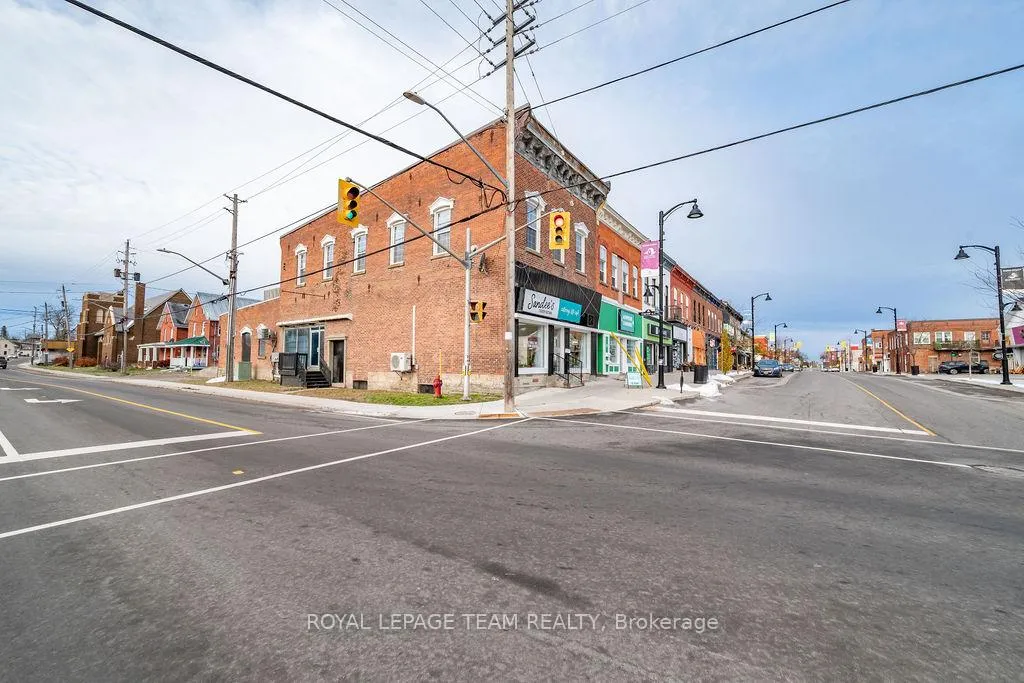 Photo 1 of 4 Elgin Street, Arnprior — HOMEH