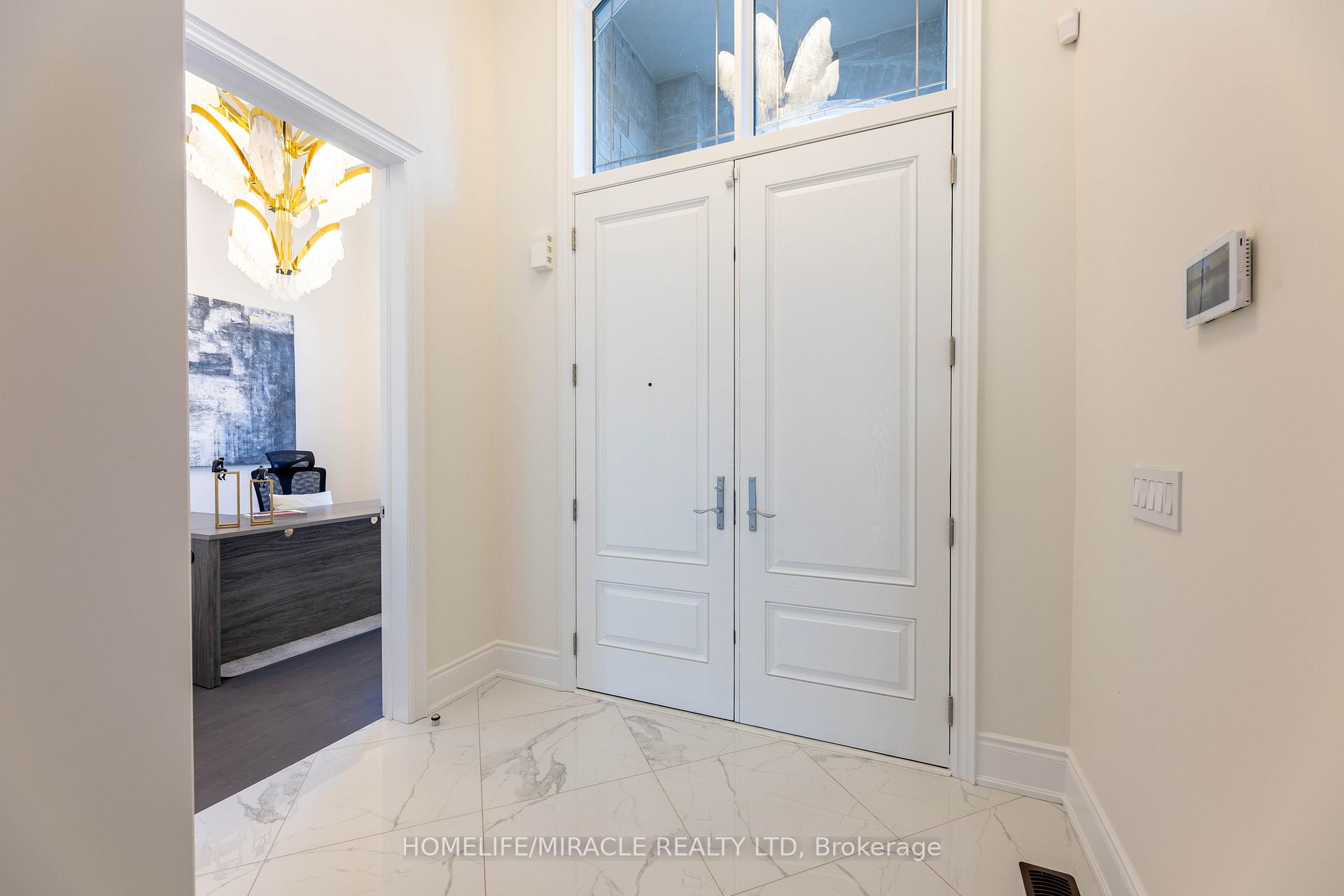 Photo 6 of 92 Appleyard Avenue, Vaughan, Kleinburg — HOMEH