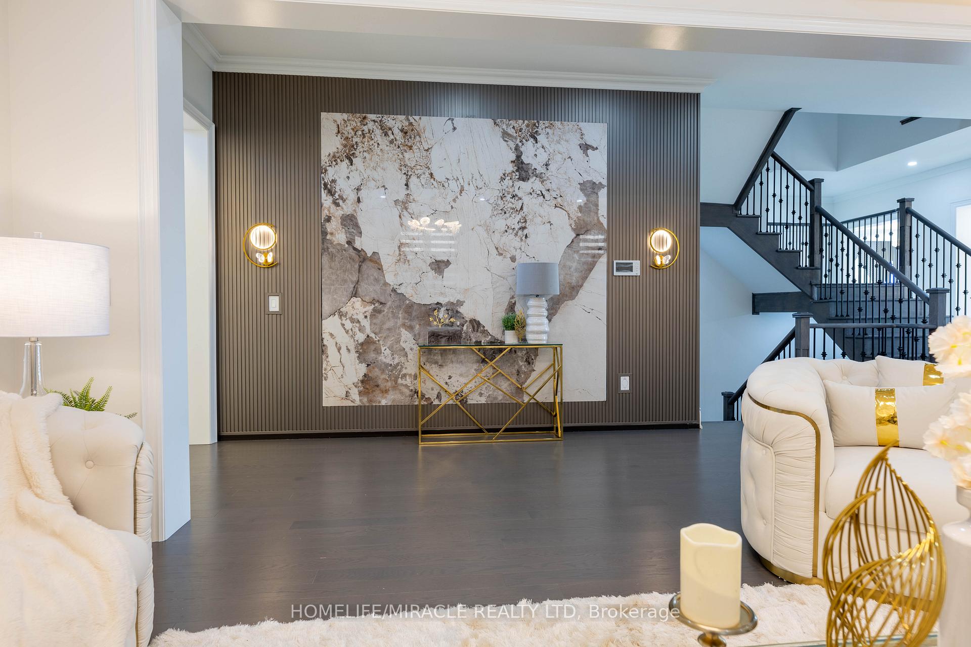 Photo 8 of 92 Appleyard Avenue, Vaughan, Kleinburg — HOMEH
