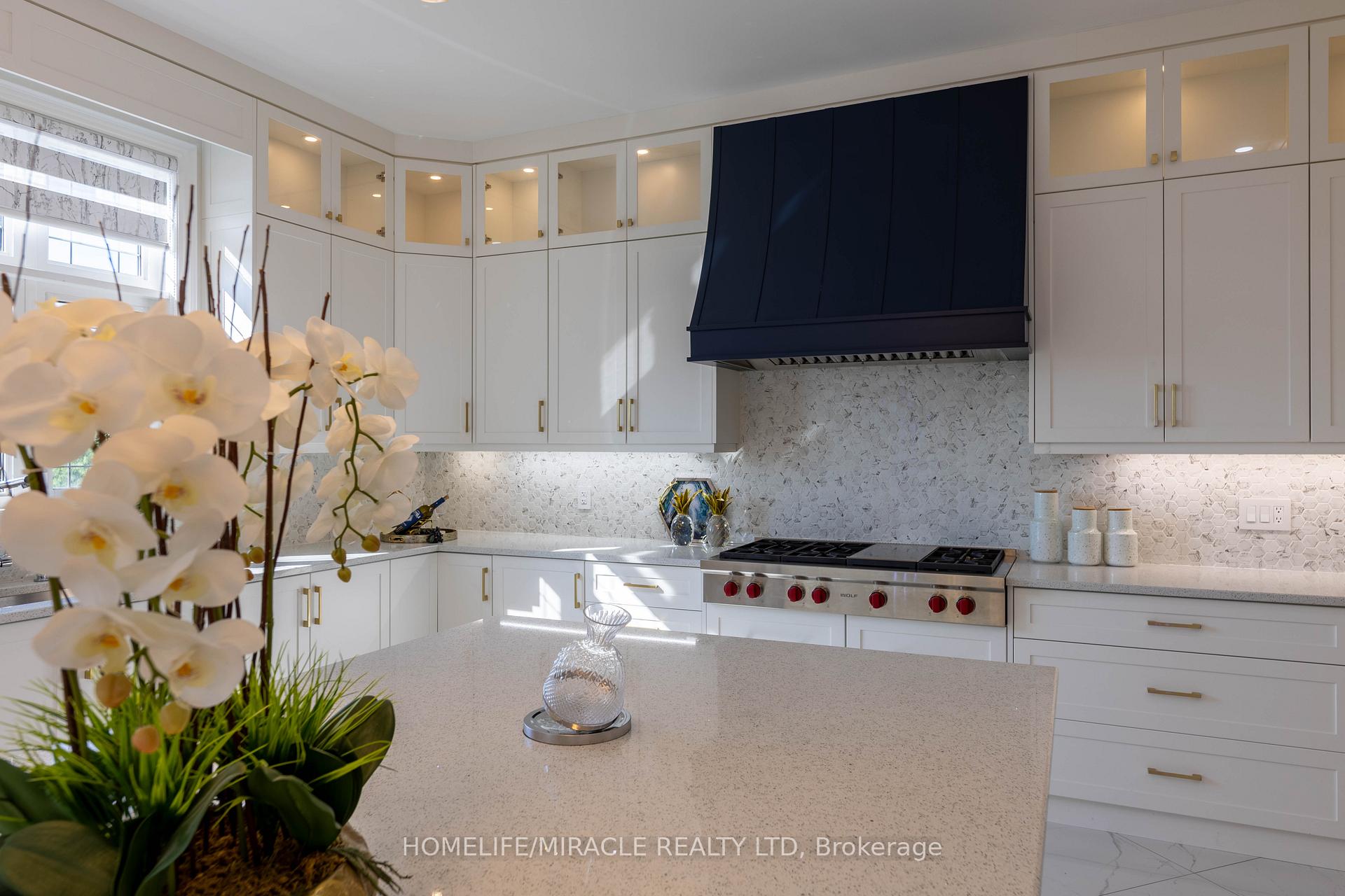 Photo 17 of 92 Appleyard Avenue, Vaughan, Kleinburg — HOMEH