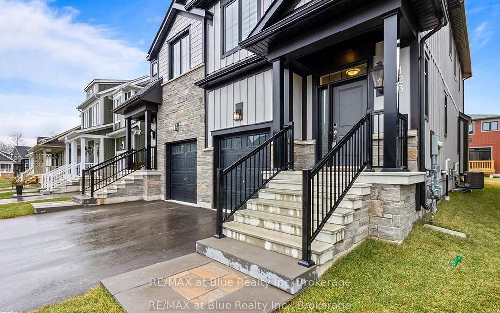 Photo 3 of 123 Black Willow Crescent, Blue Mountains — HOMEH
