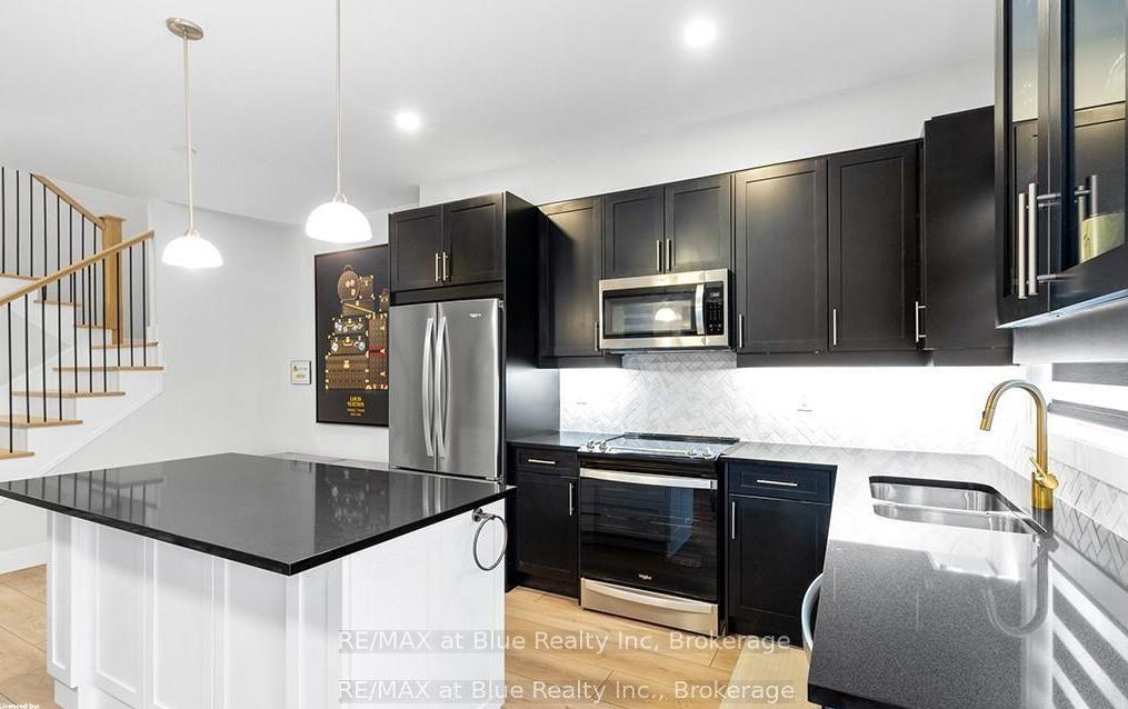Photo 18 of 123 Black Willow Crescent, Blue Mountains — HOMEH
