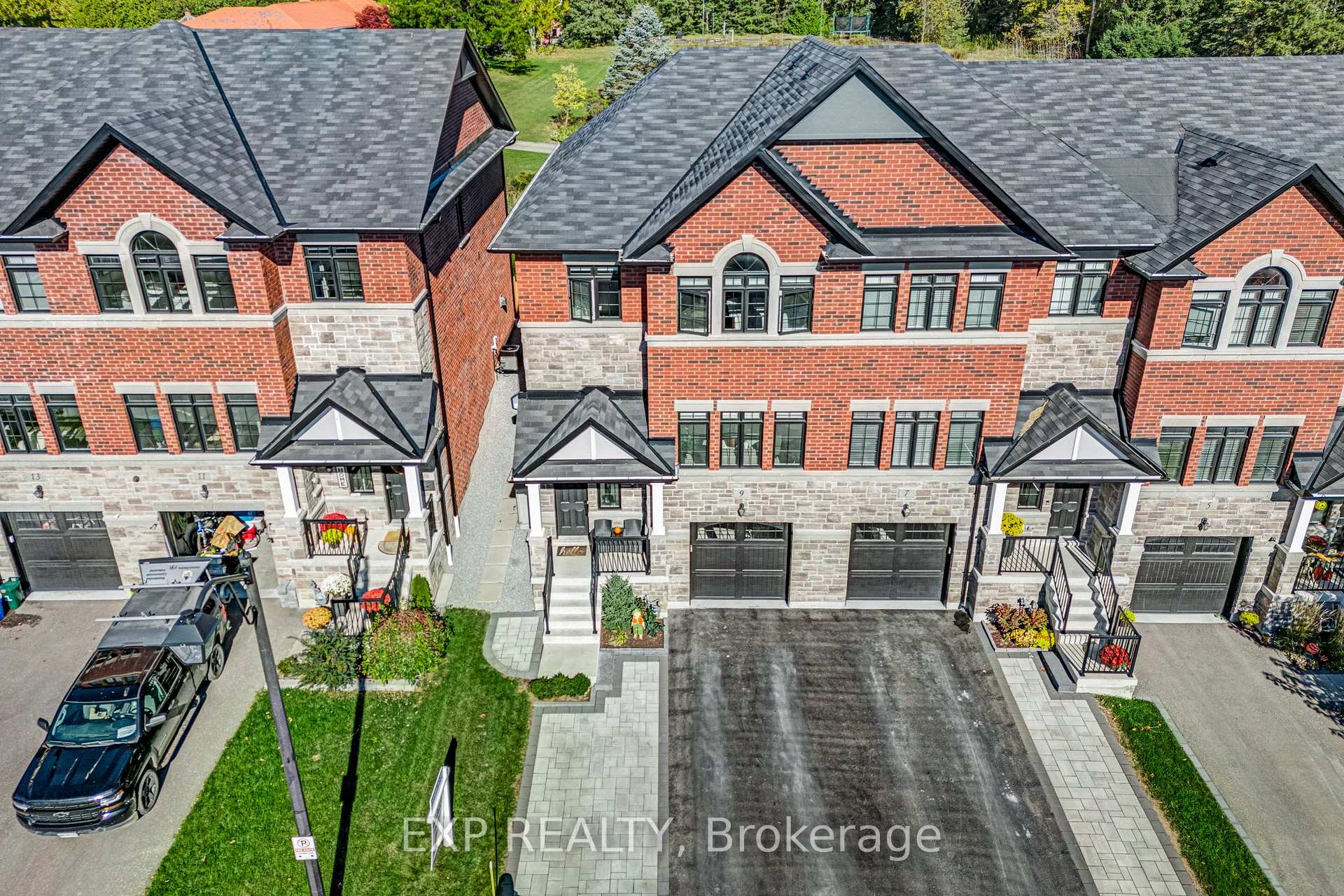 Front of 9 Gord Matthews Way