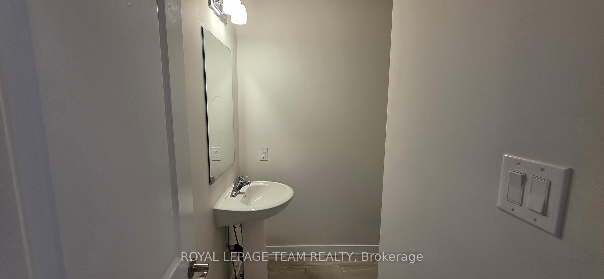 Photo 6 of 657 Corporal Private, Ottawa, Blossom Park/Kemp Park/Findlay Creek — HOMEH