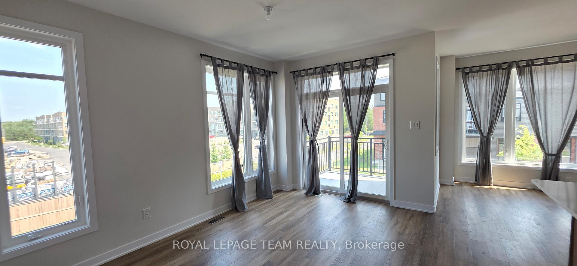 Photo 7 of 657 Corporal Private, Ottawa, Blossom Park/Kemp Park/Findlay Creek — HOMEH