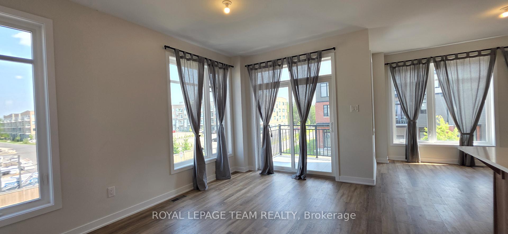 Photo 10 of 657 Corporal Private, Ottawa, Blossom Park/Kemp Park/Findlay Creek — HOMEH