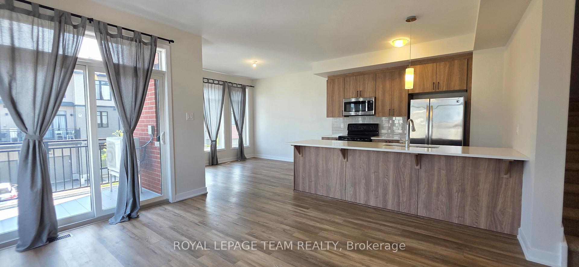 Photo 12 of 657 Corporal Private, Ottawa, Blossom Park/Kemp Park/Findlay Creek — HOMEH