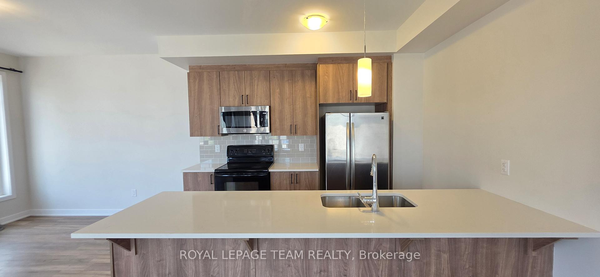 Photo 14 of 657 Corporal Private, Ottawa, Blossom Park/Kemp Park/Findlay Creek — HOMEH