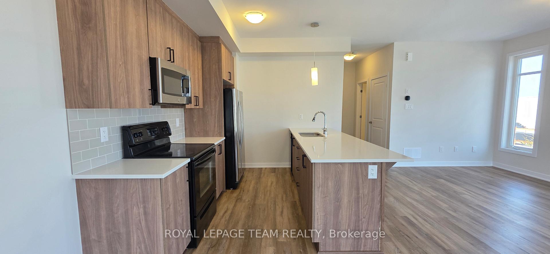 Photo 15 of 657 Corporal Private, Ottawa, Blossom Park/Kemp Park/Findlay Creek — HOMEH