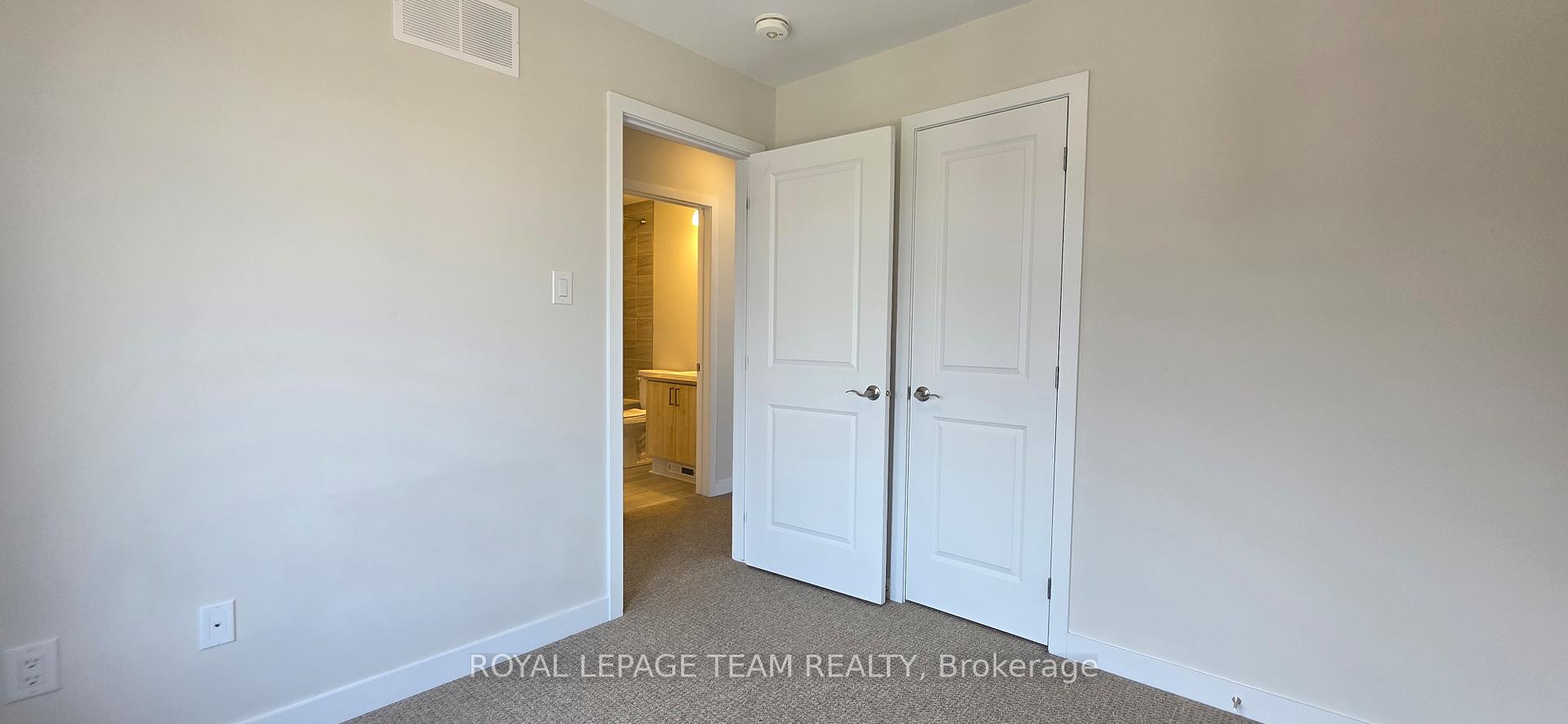Photo 21 of 657 Corporal Private, Ottawa, Blossom Park/Kemp Park/Findlay Creek — HOMEH