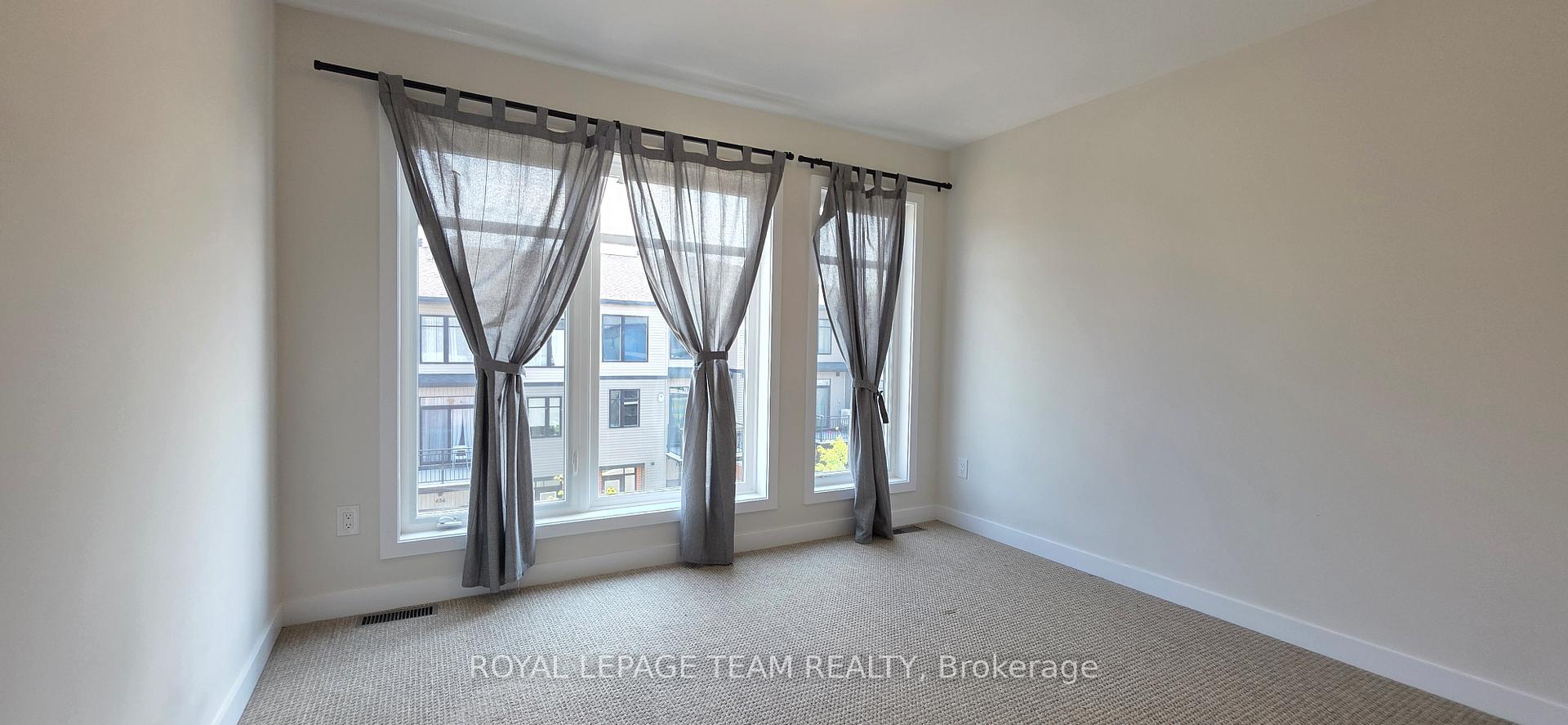 Photo 20 of 657 Corporal Private, Ottawa, Blossom Park/Kemp Park/Findlay Creek — HOMEH