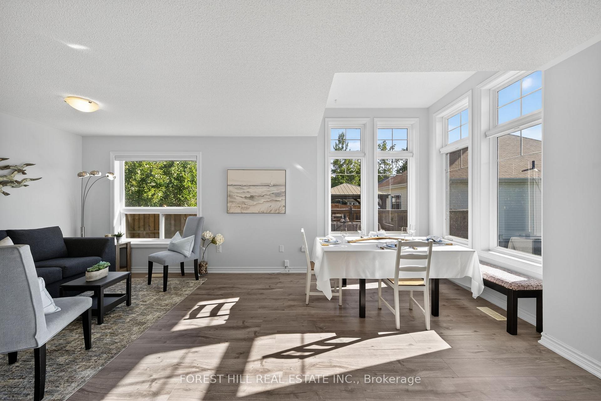 Photo 5 of 70 Robert Street S, Wasaga Beach — HOMEH